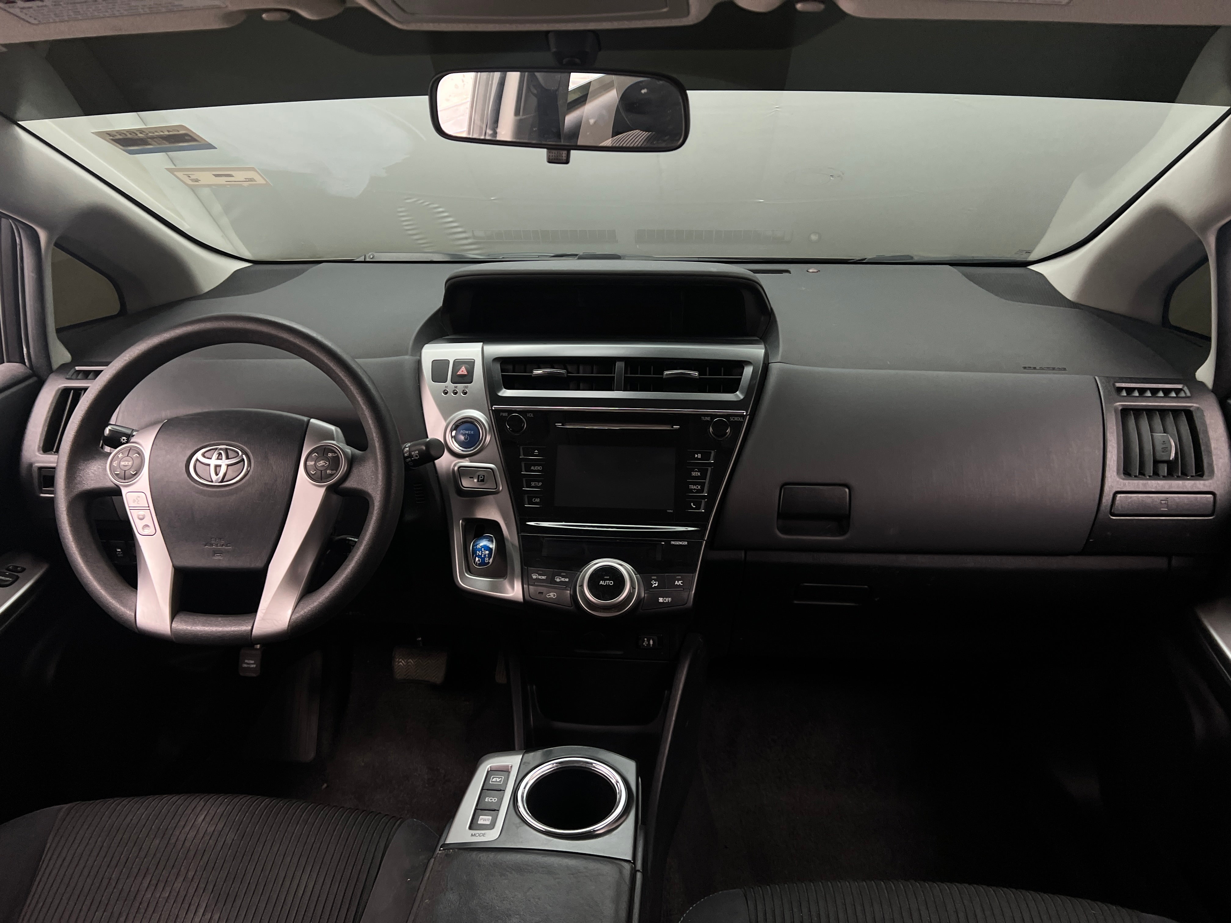 2017 Toyota Prius v Two 3