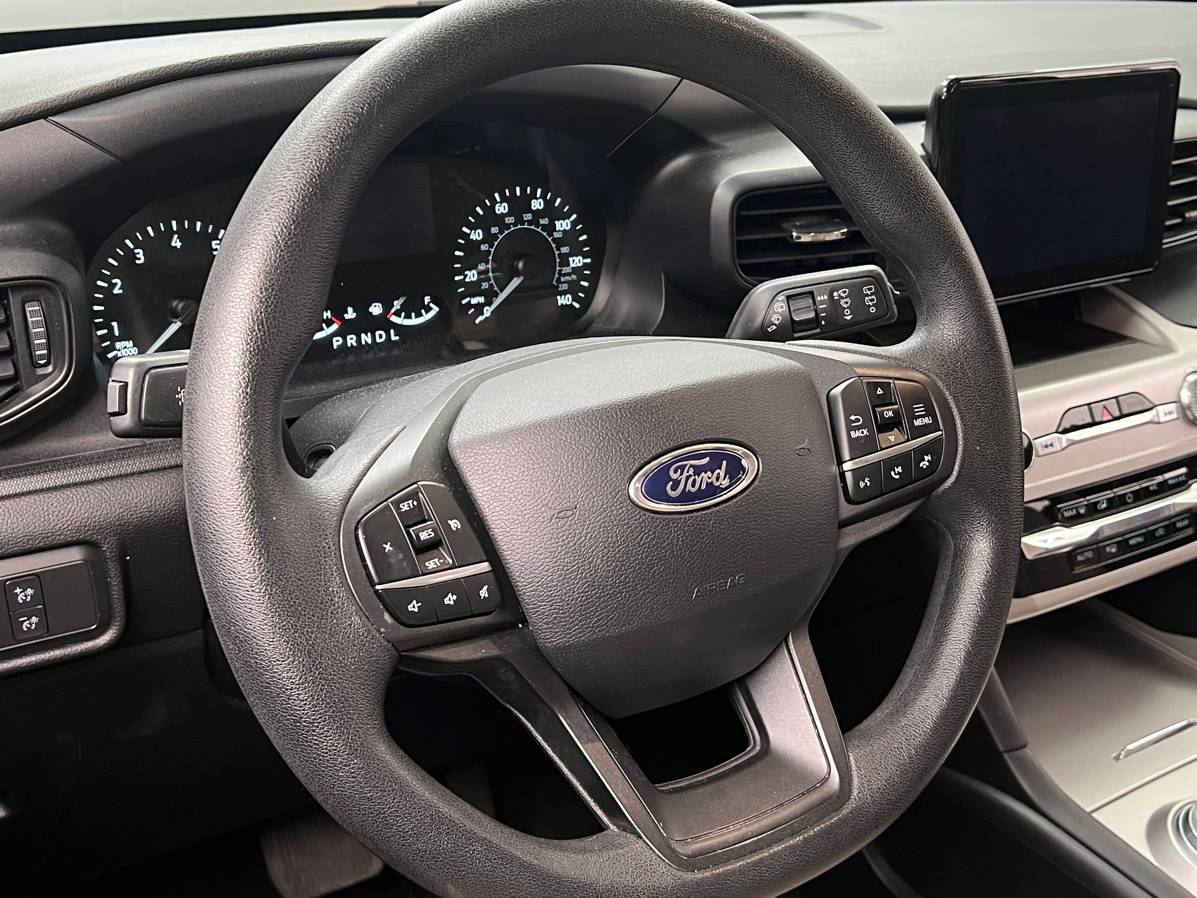 2021 Ford Explorer Base 5