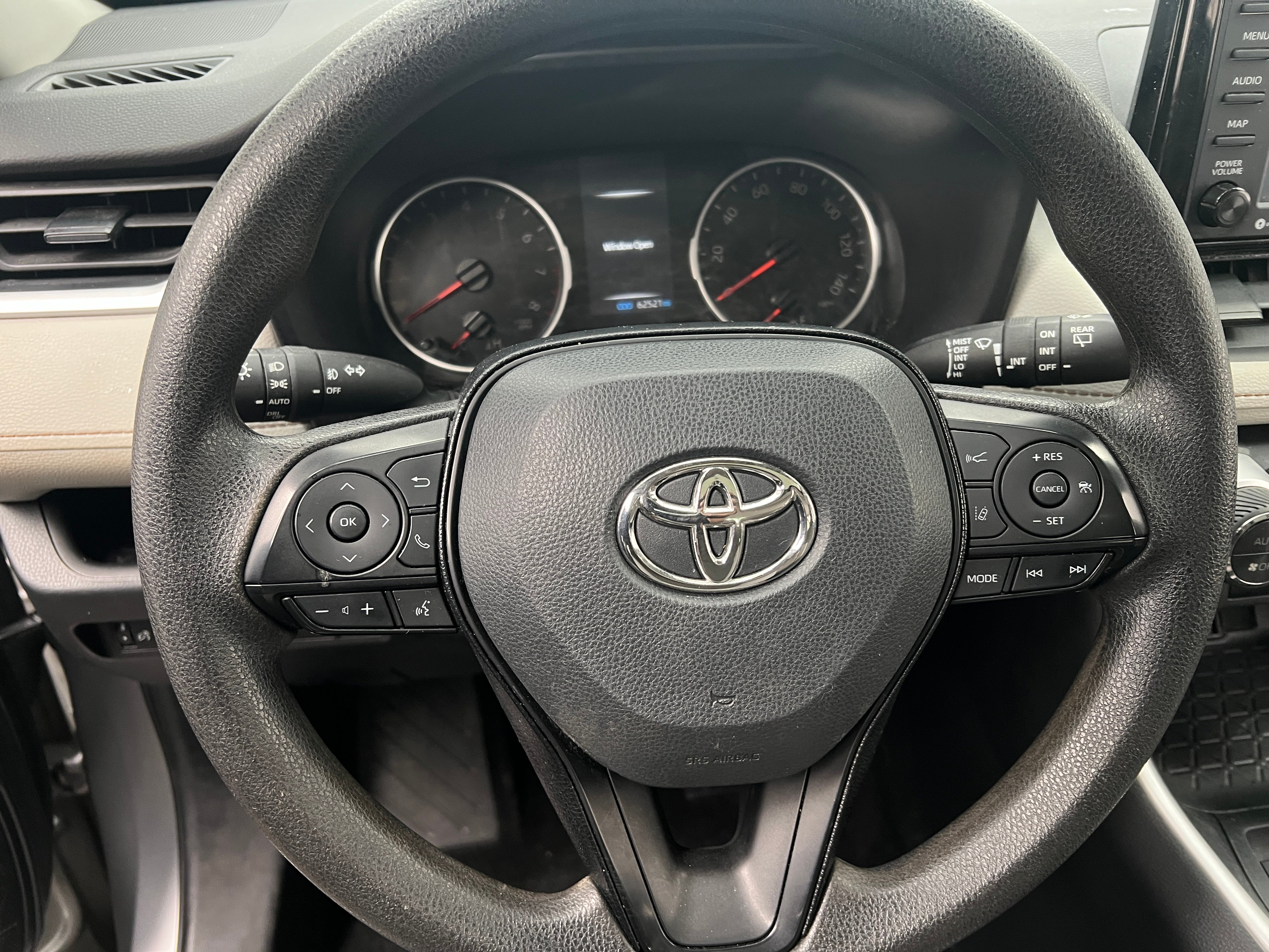 2021 Toyota RAV4 XLE 5