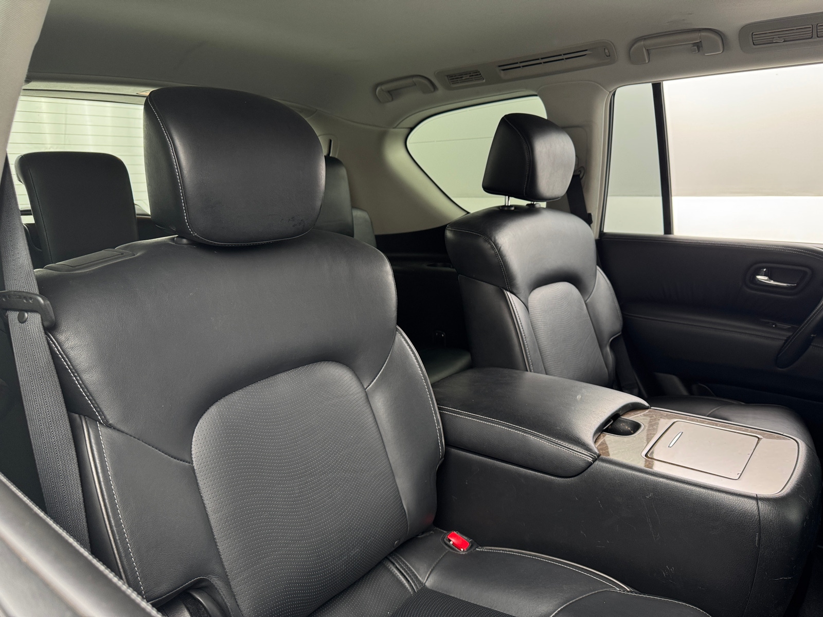 Thumbnail: 2016 INFINITI QX80 - 6