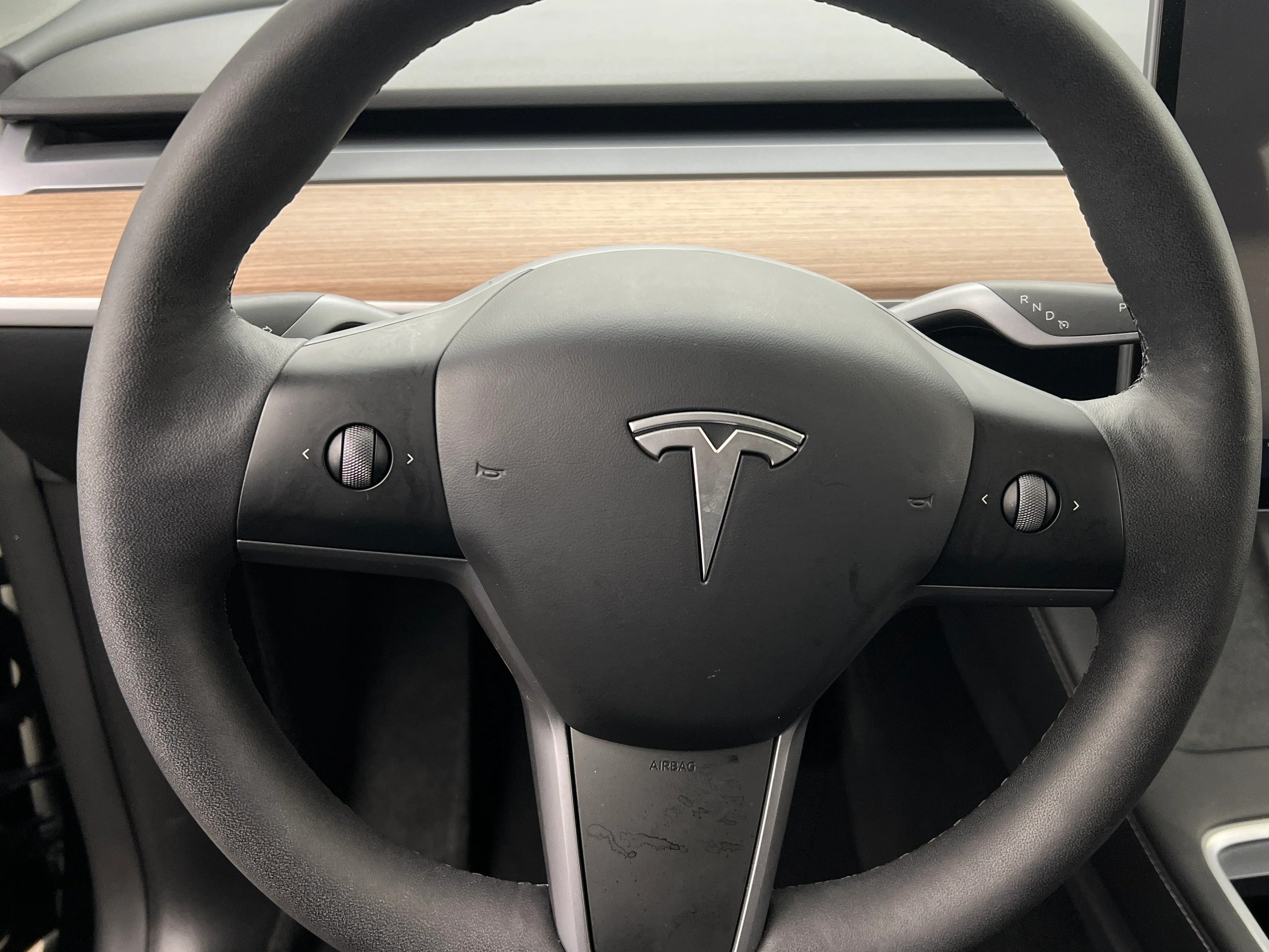 2024 Tesla Model Y Standard Range 4