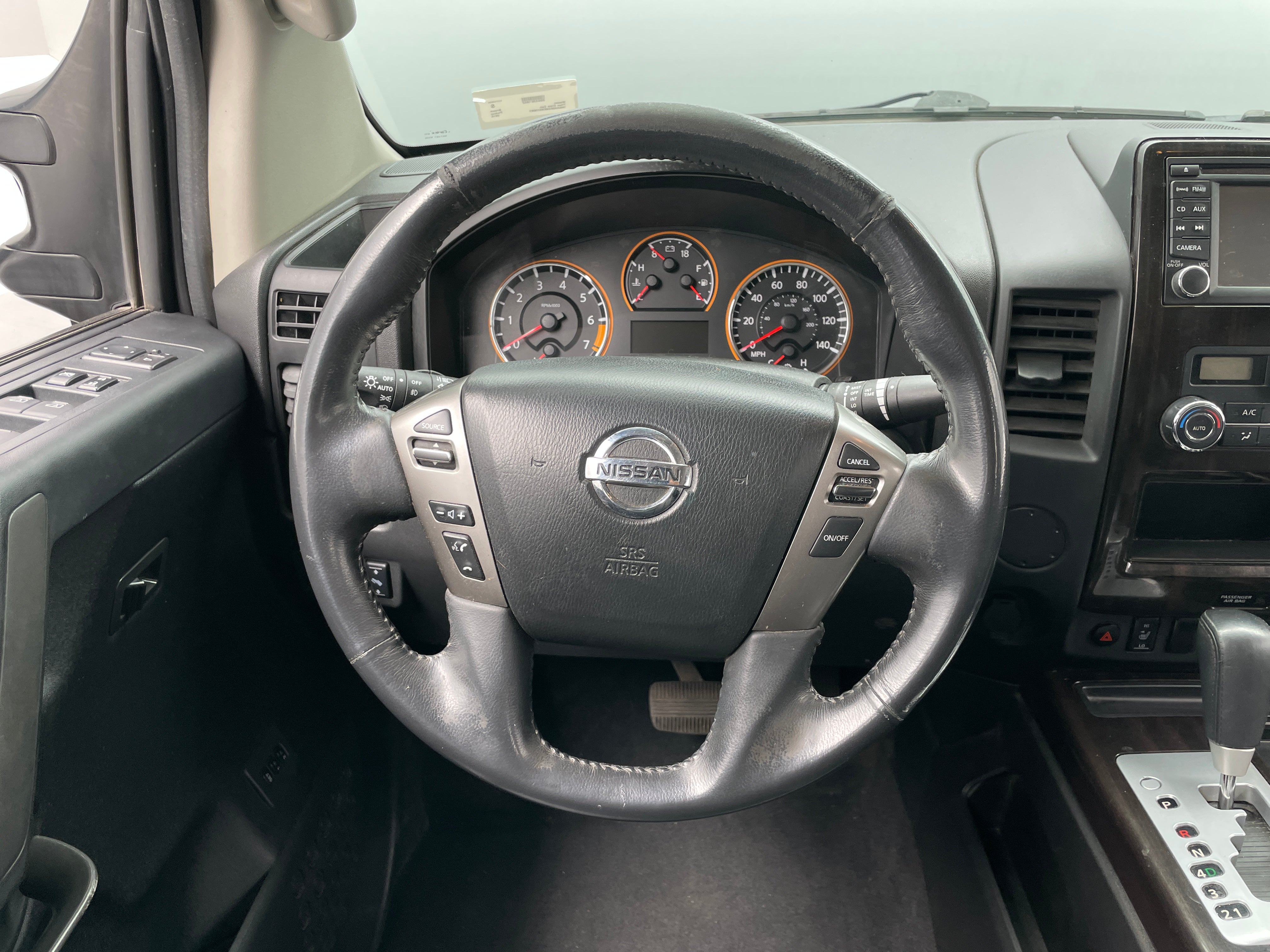 2014 Nissan Titan SL 4