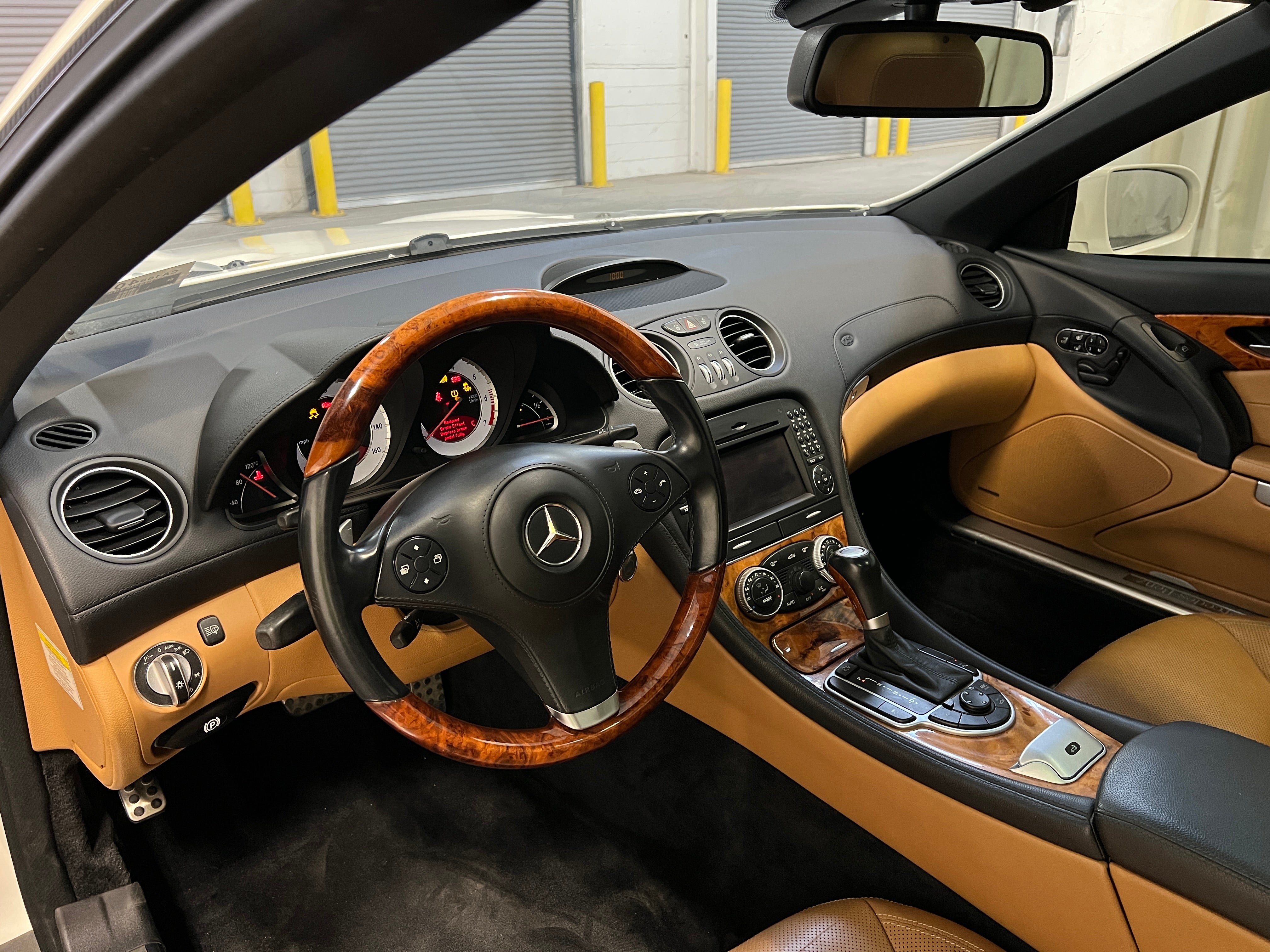 2011 Mercedes-Benz SL-Class SL 550 3