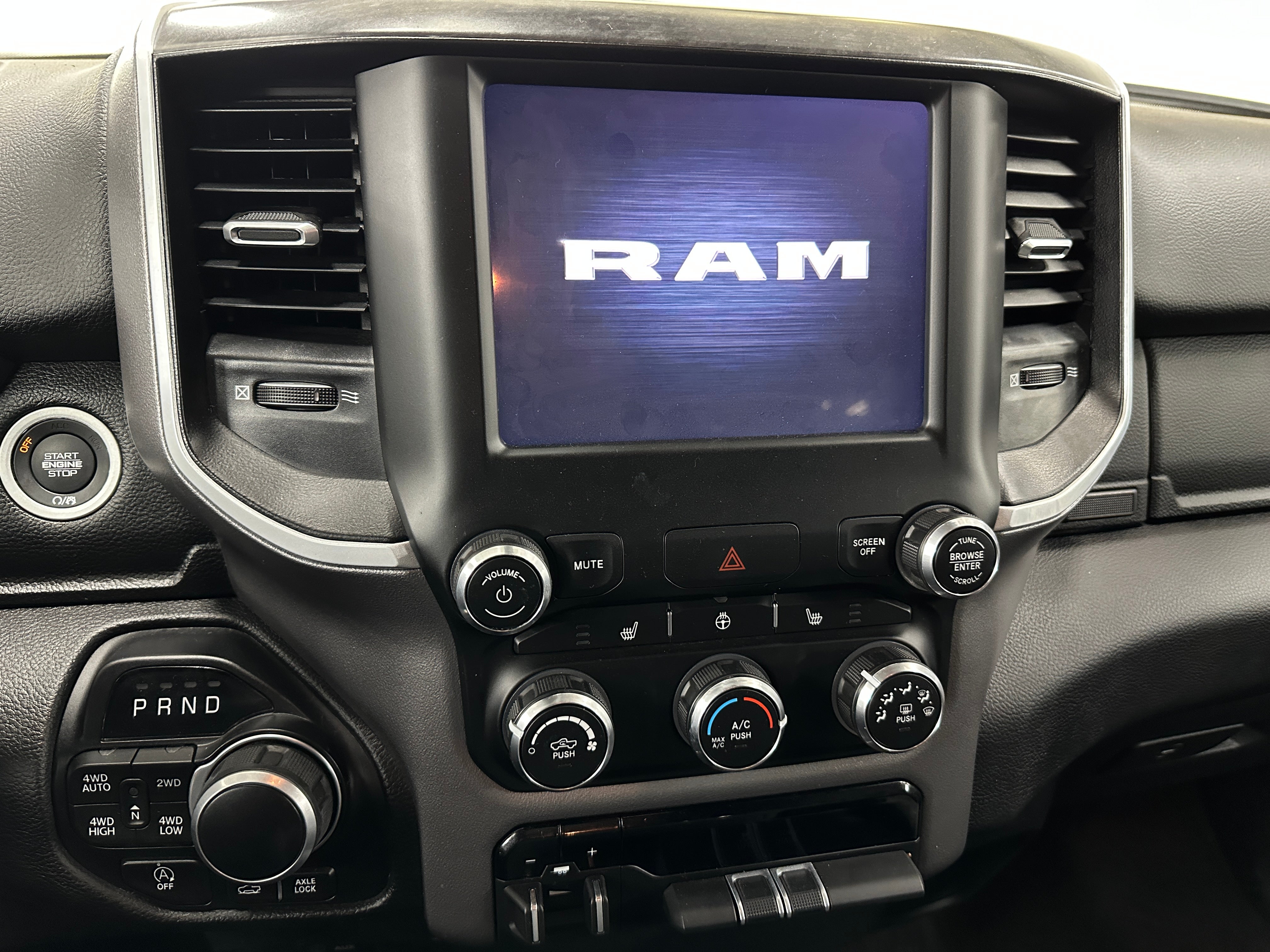 2023 RAM 1500 Big Horn 4