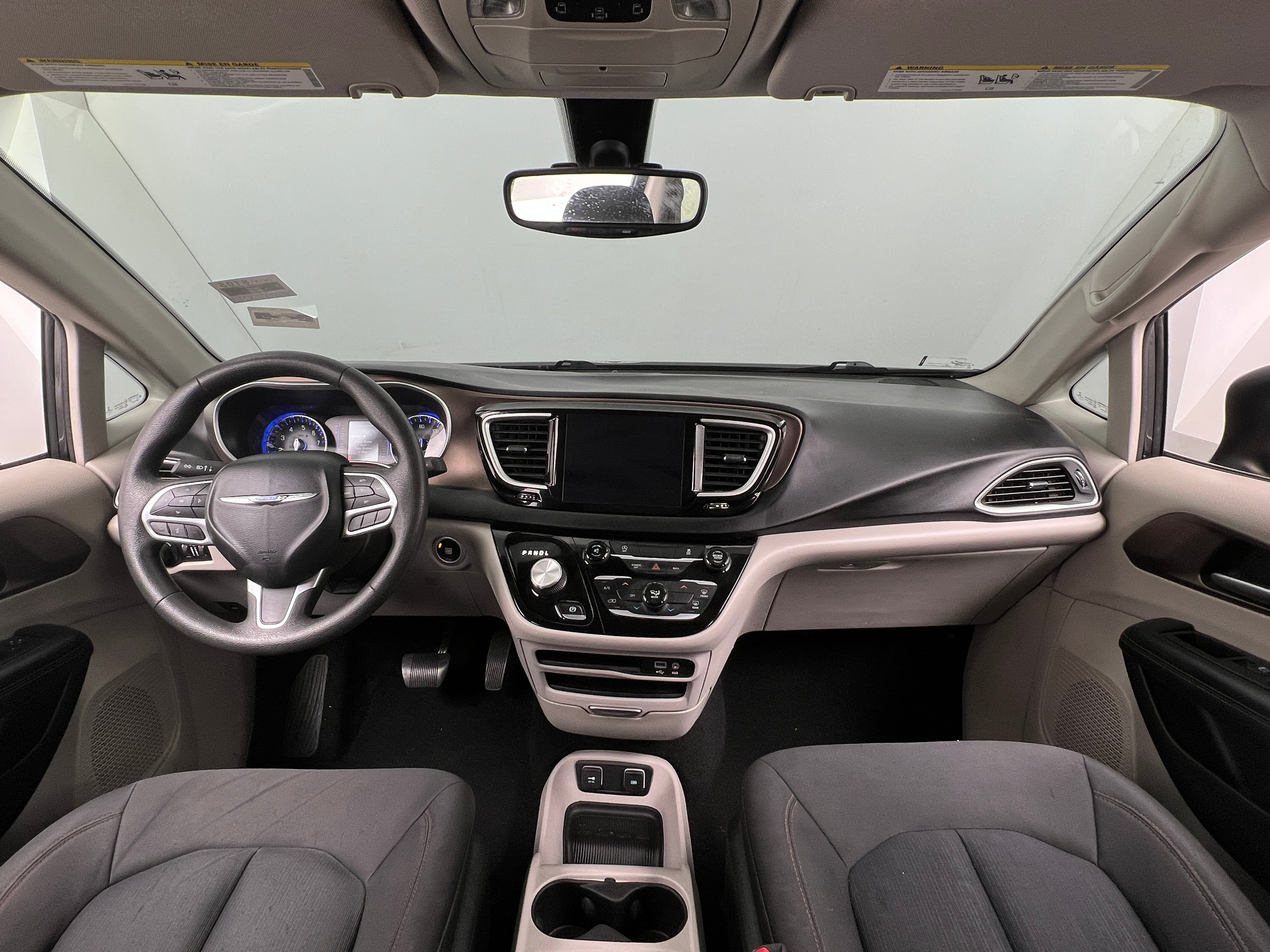 2017 Chrysler Pacifica Touring 3