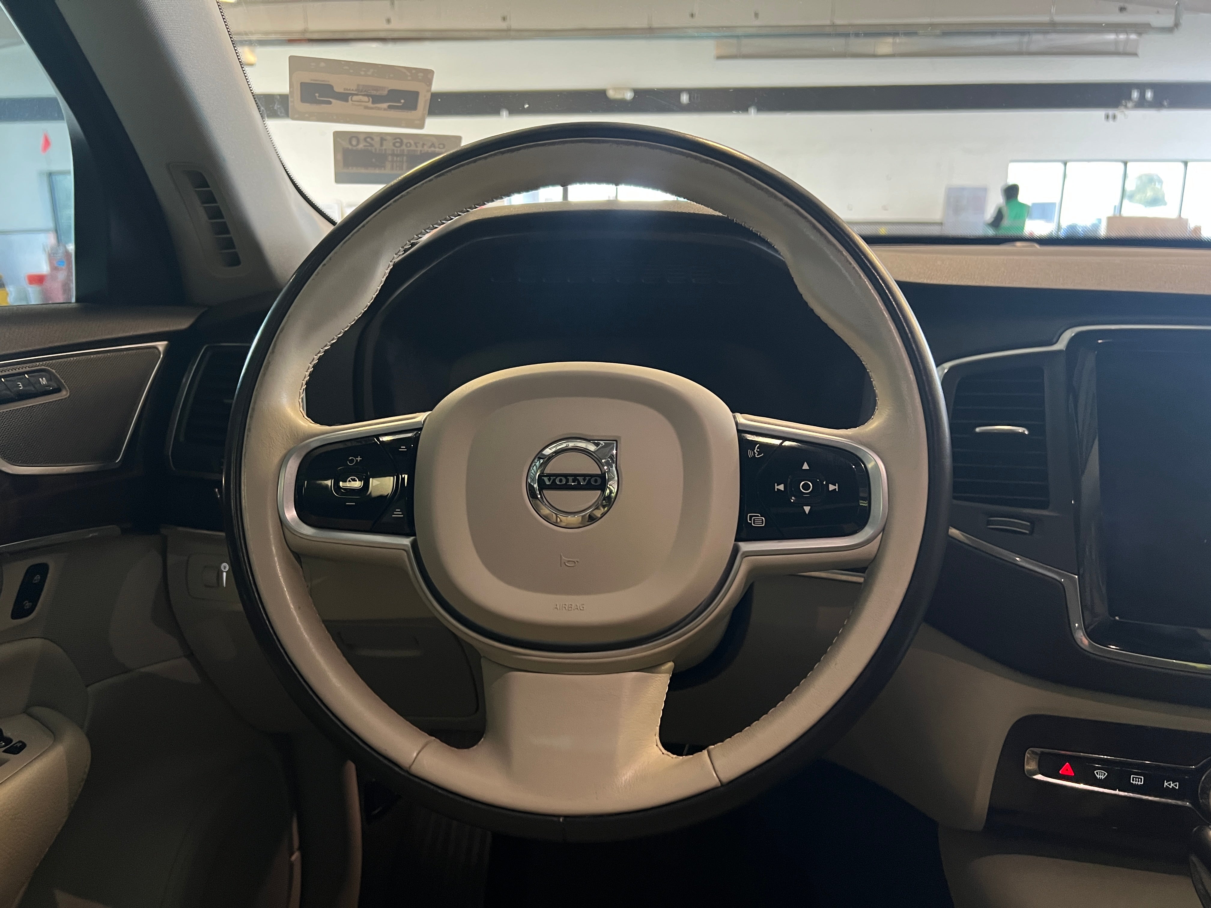 2019 Volvo XC90 T6 Momentum 4