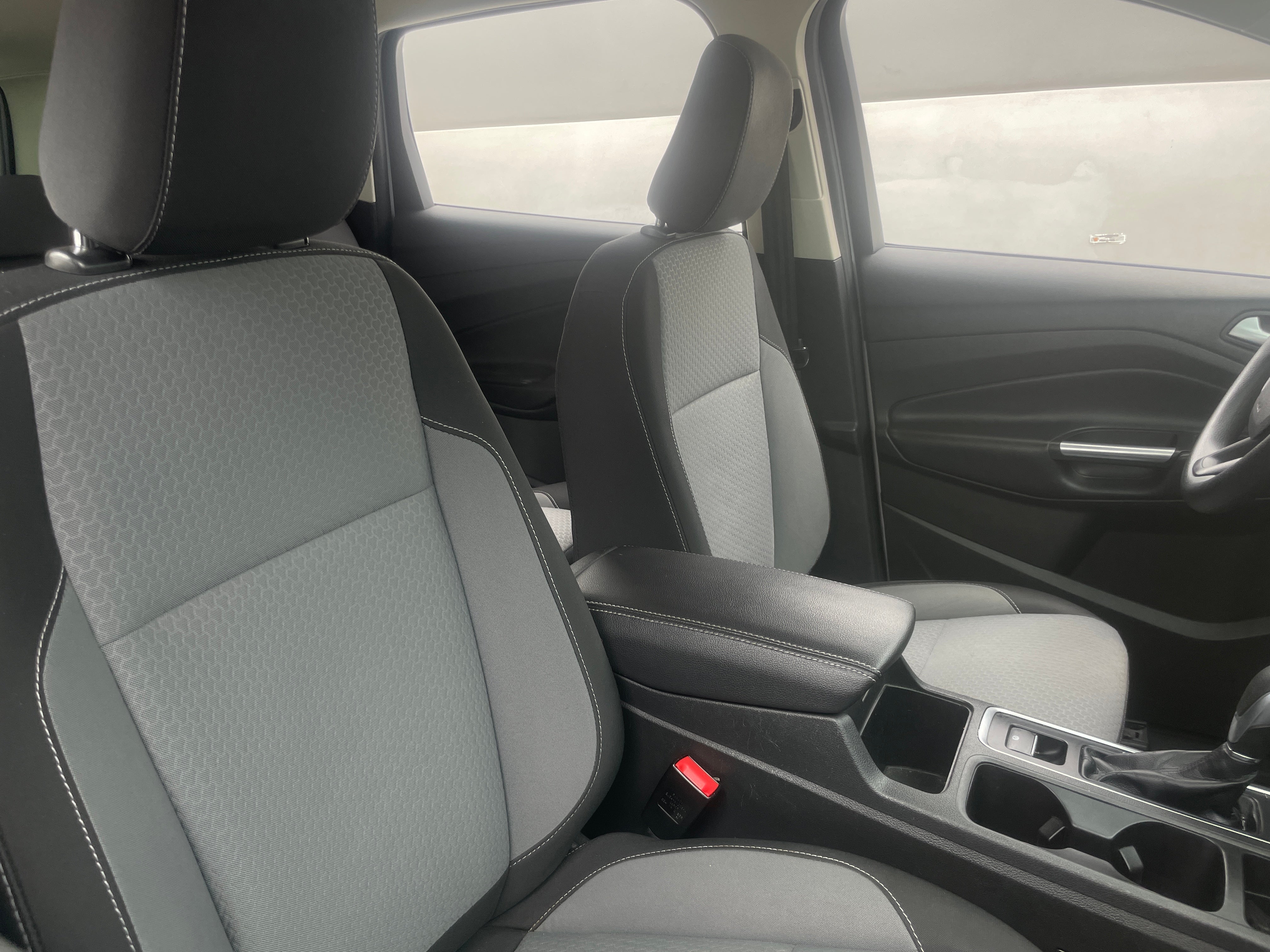 2019 Ford Escape SE 2