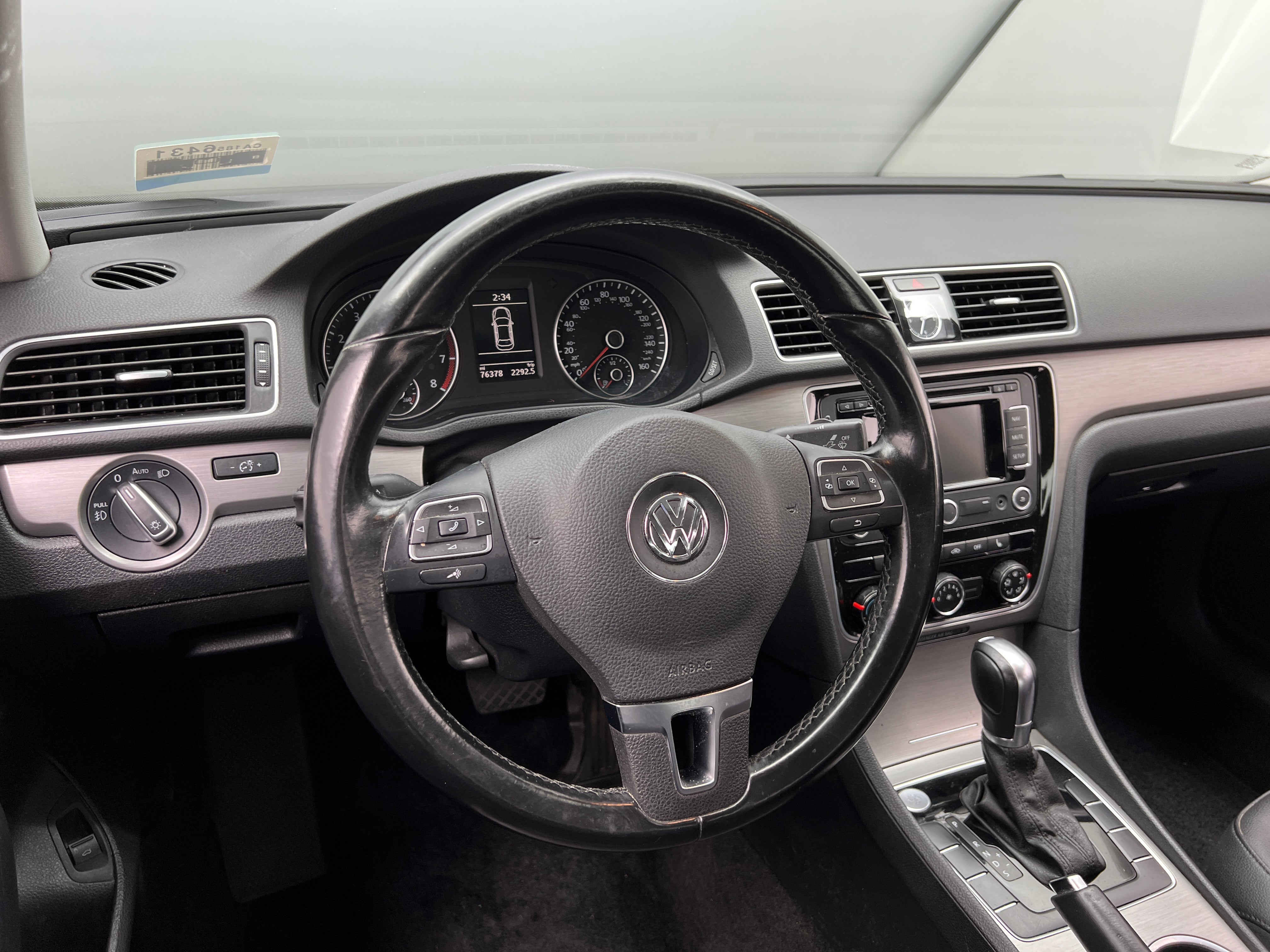 2015 Volkswagen Passat SE 5