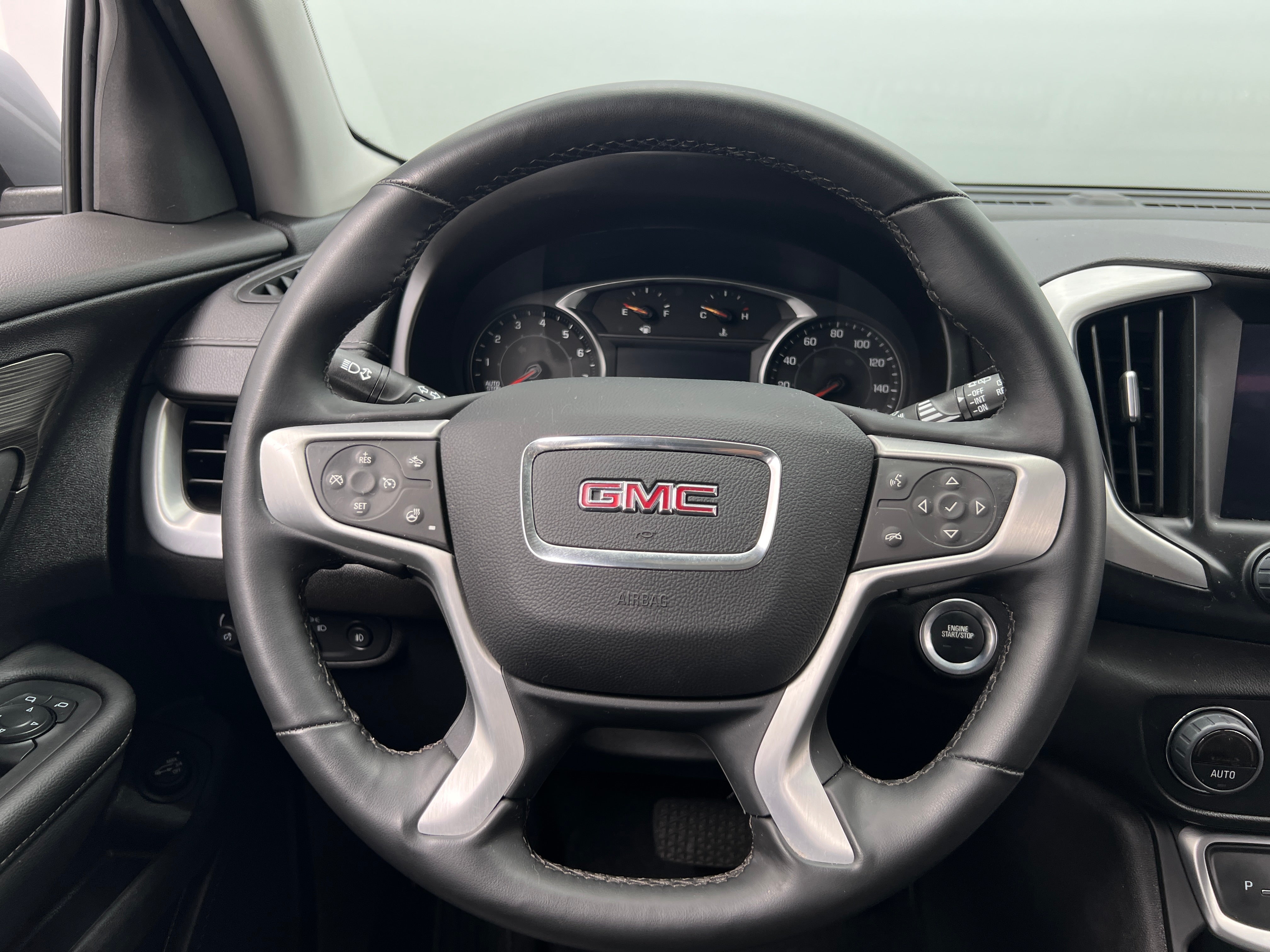 2024 GMC Terrain SLT 4