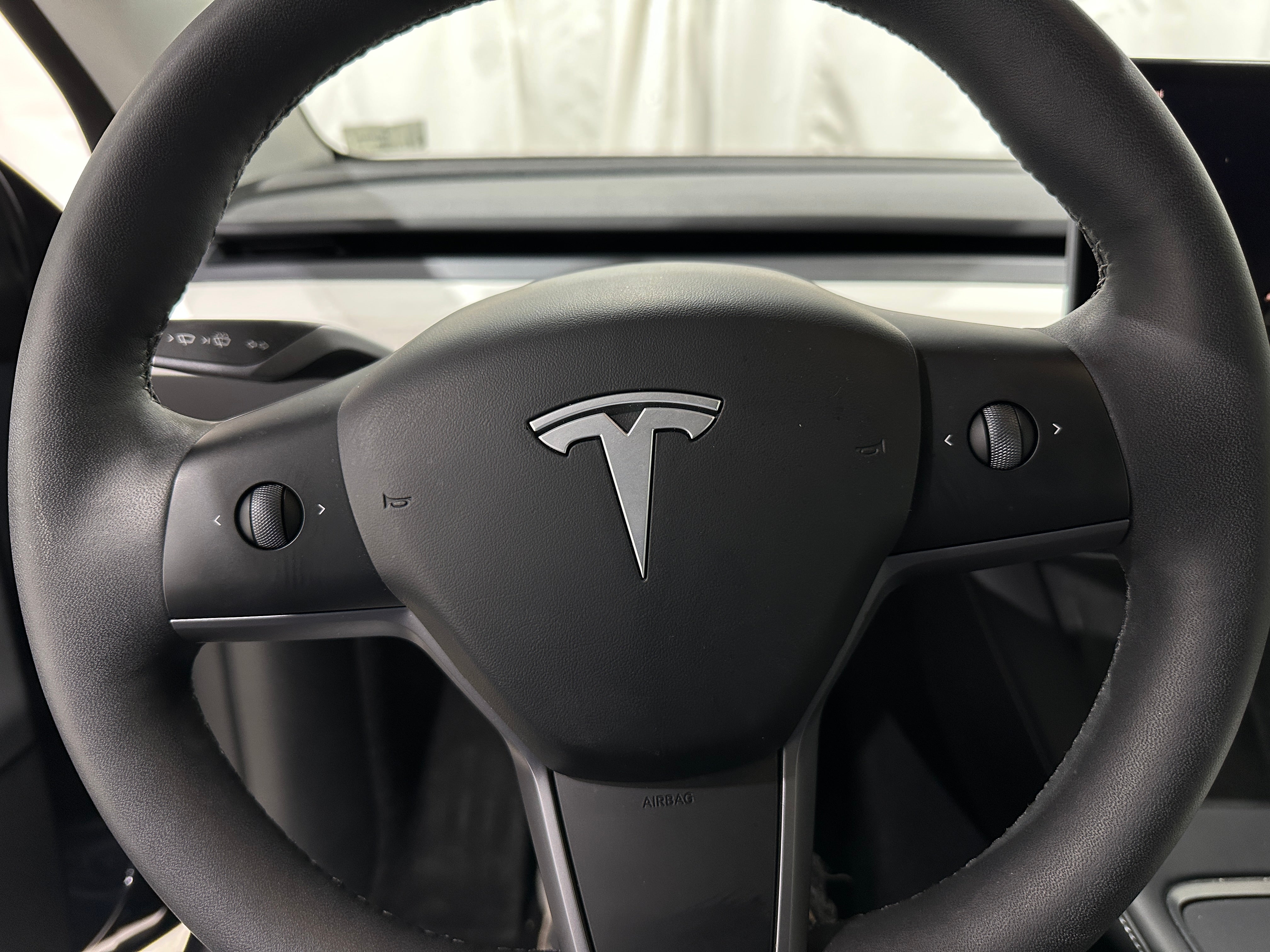 2024 Tesla Model Y Long Range 4