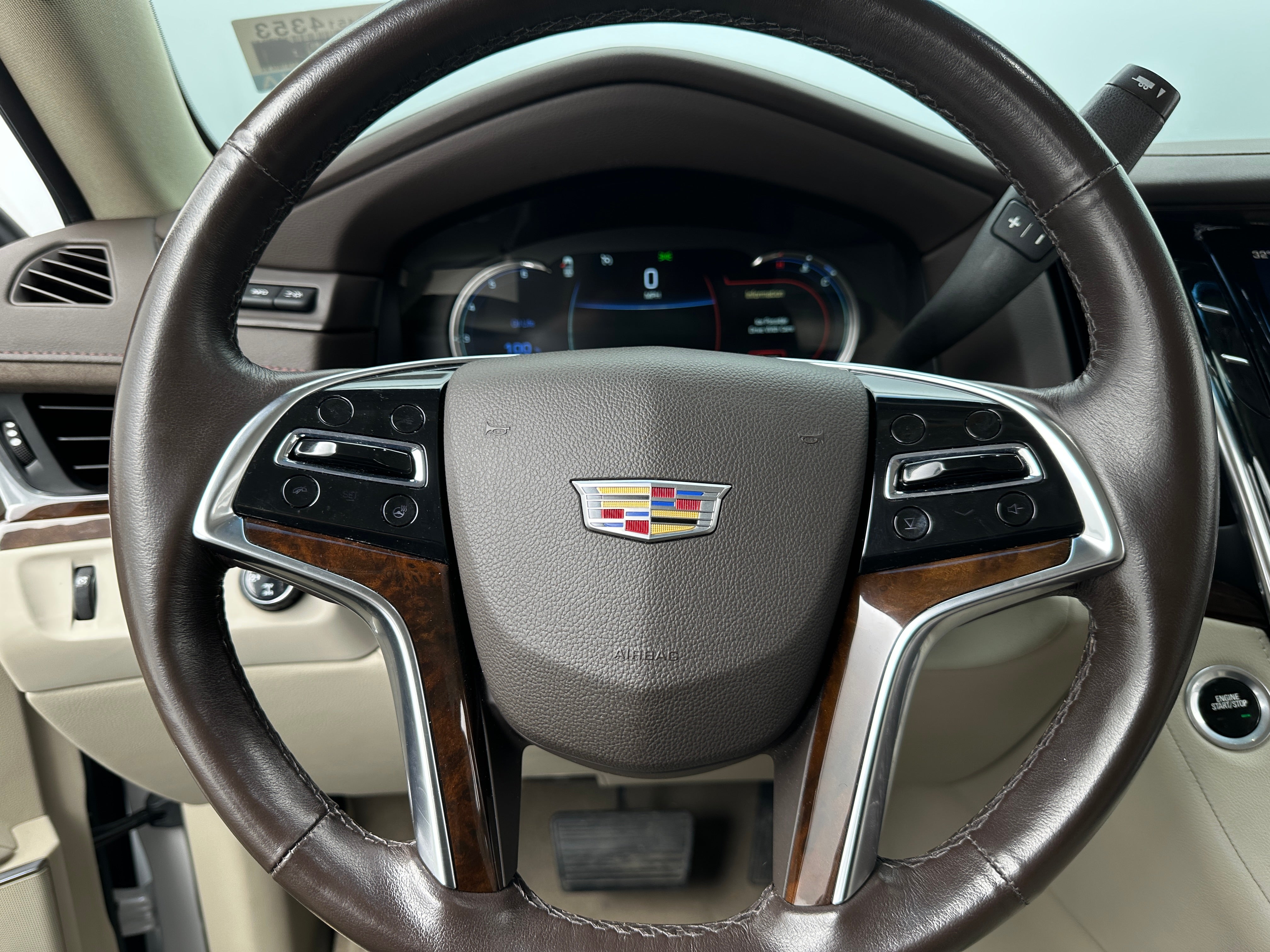 2016 Cadillac Escalade Luxury 4