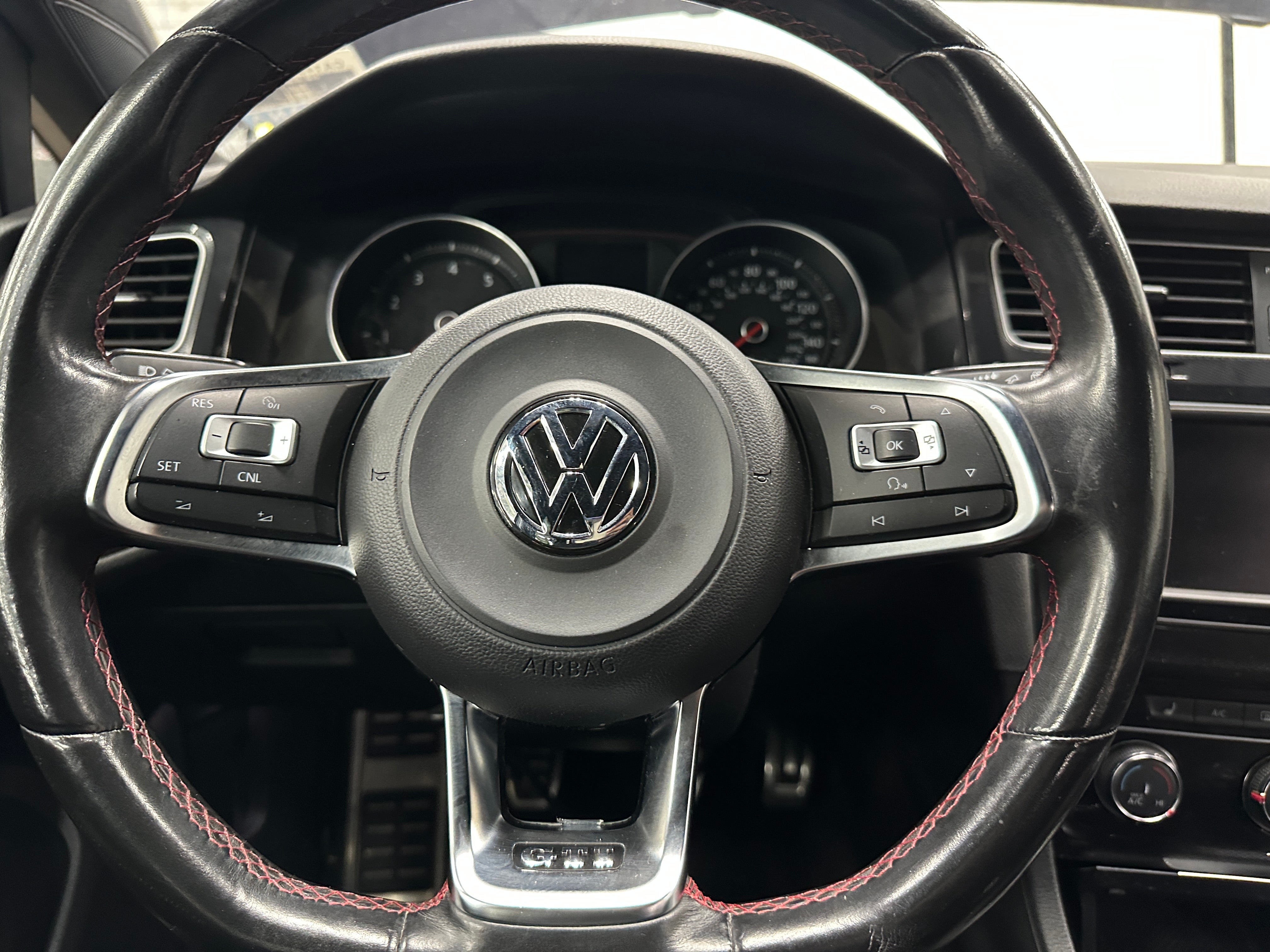 2016 Volkswagen Golf GTI S 5