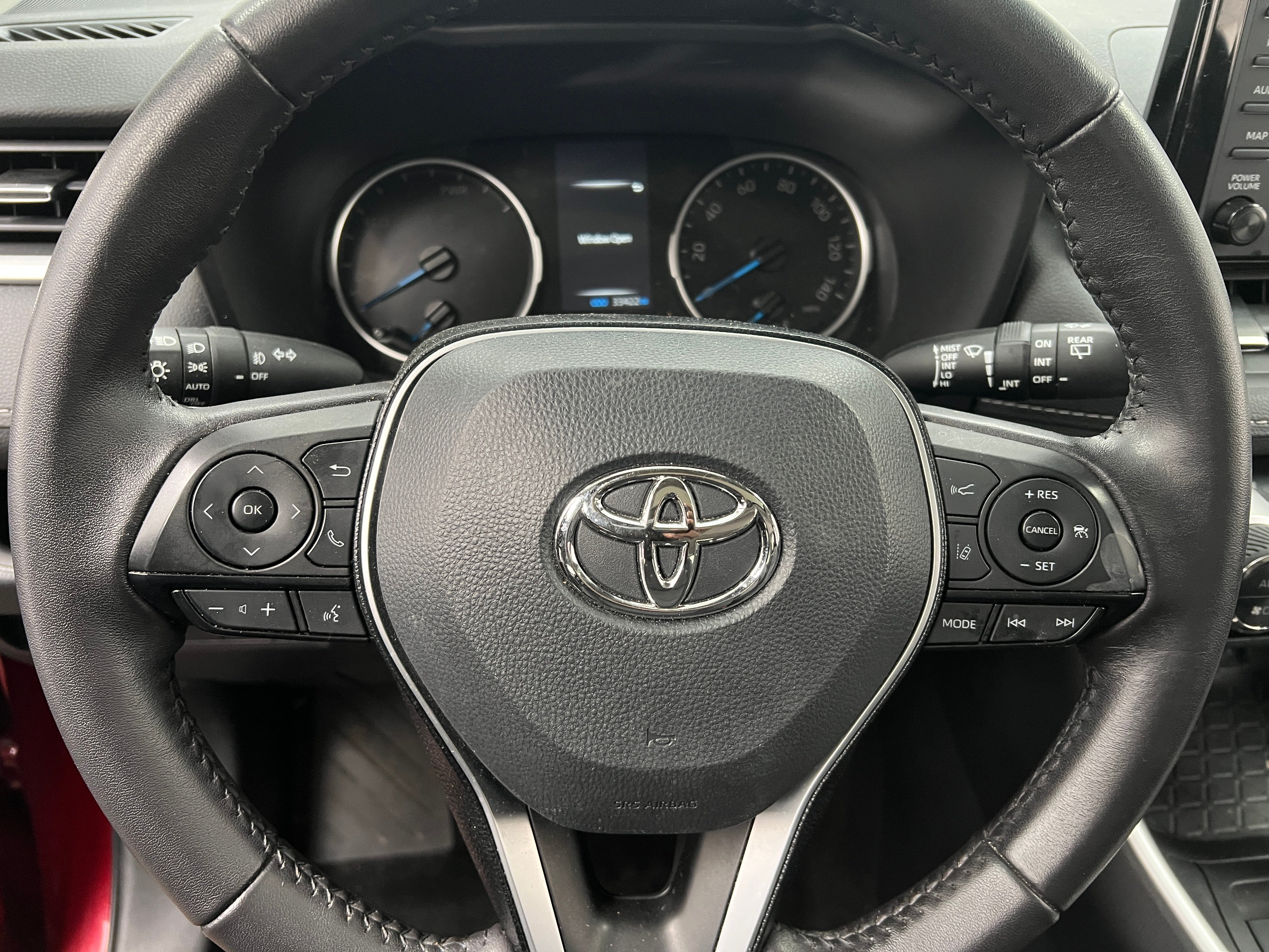 2022 Toyota RAV4 XLE Premium 5