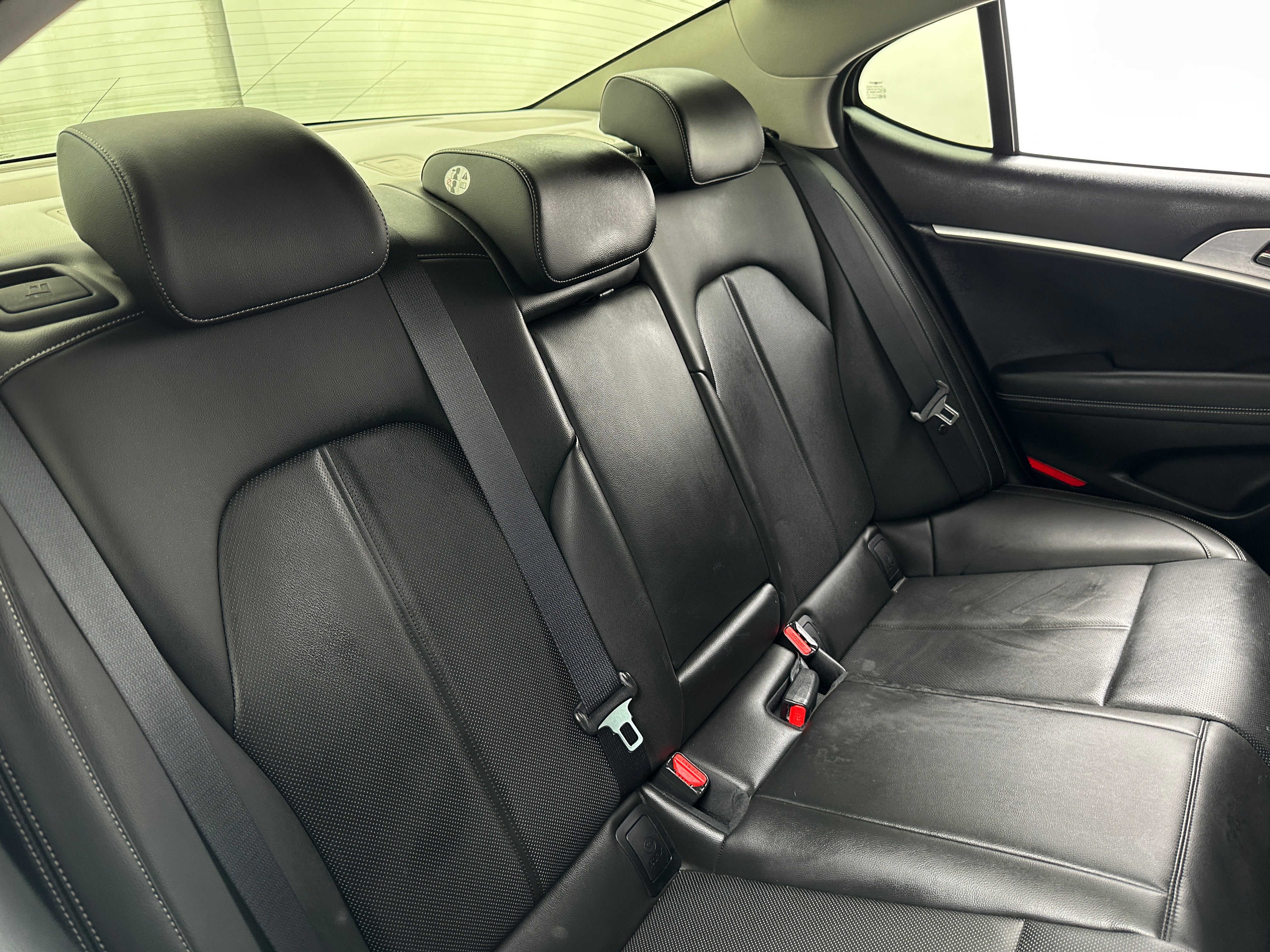 Thumbnail: 2021 Genesis G70 - 6