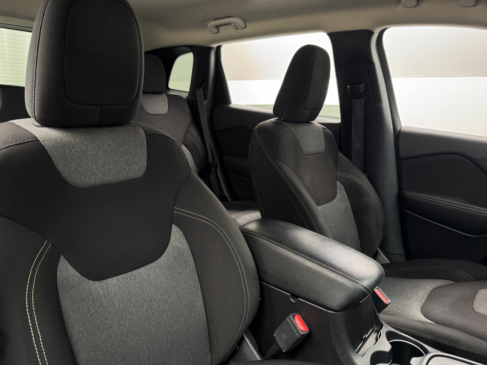 Thumbnail: 2017 Jeep Cherokee - 2