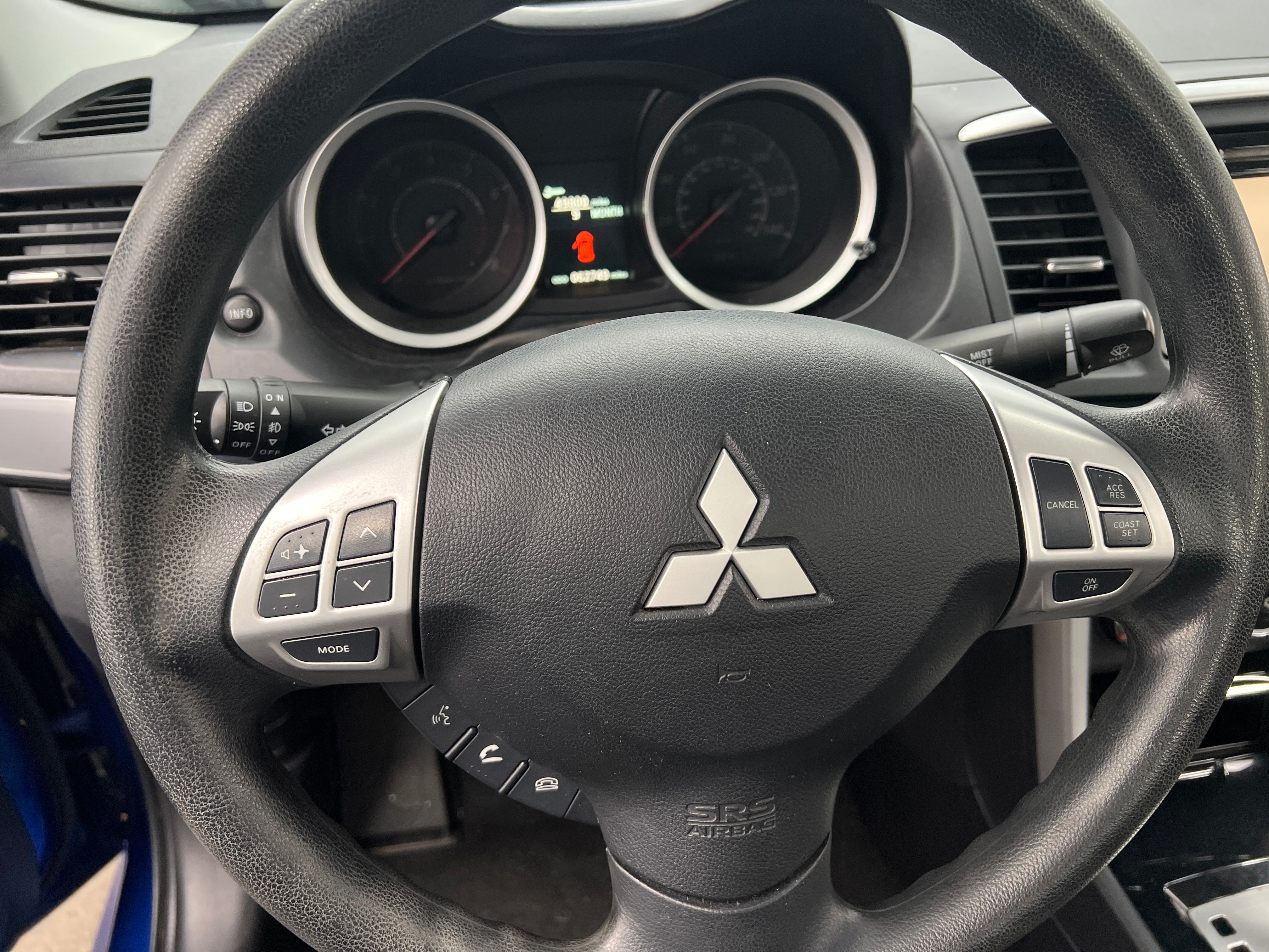 2017 Mitsubishi Lancer ES 5