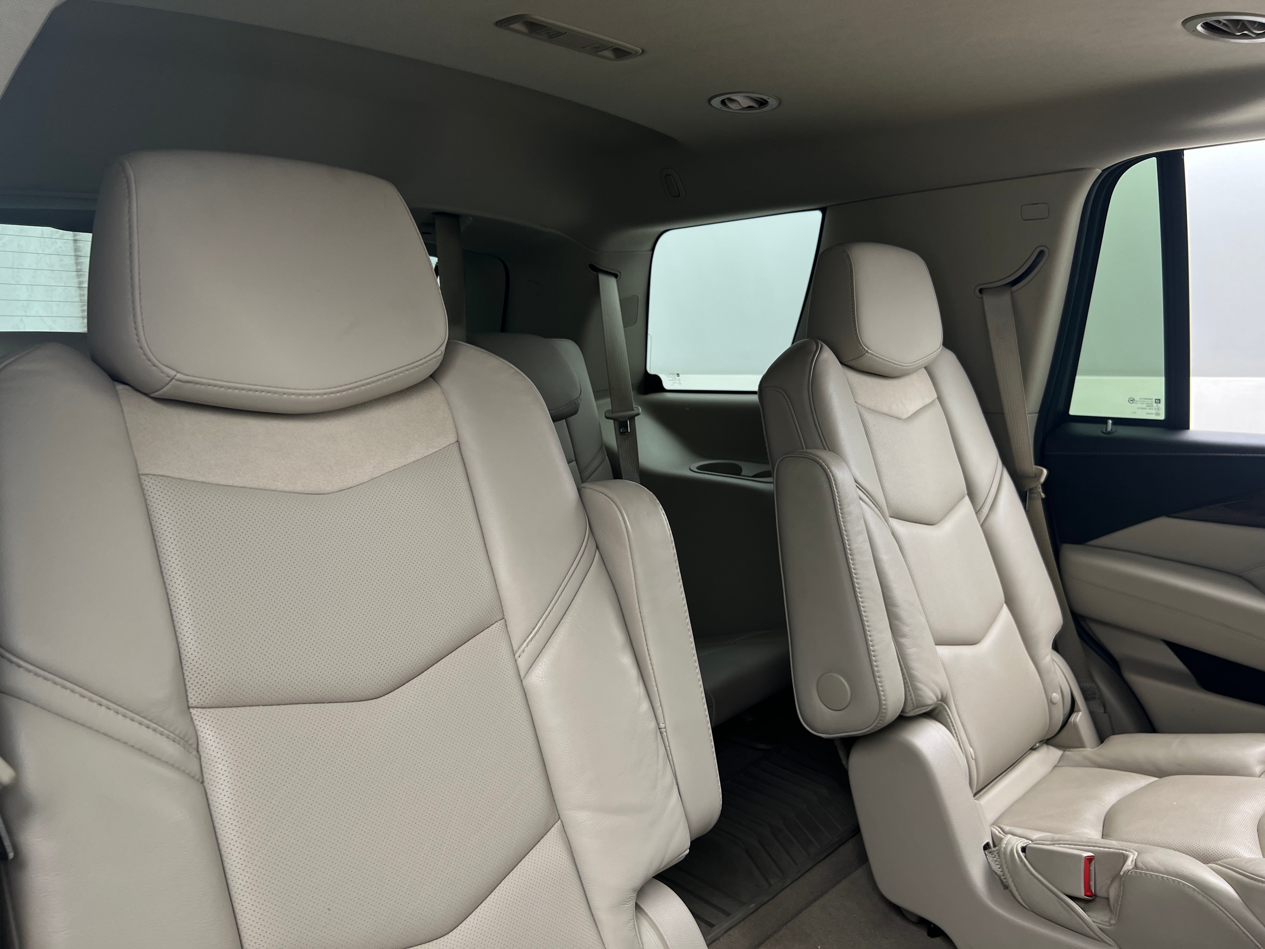 2019 Cadillac Escalade Luxury 5