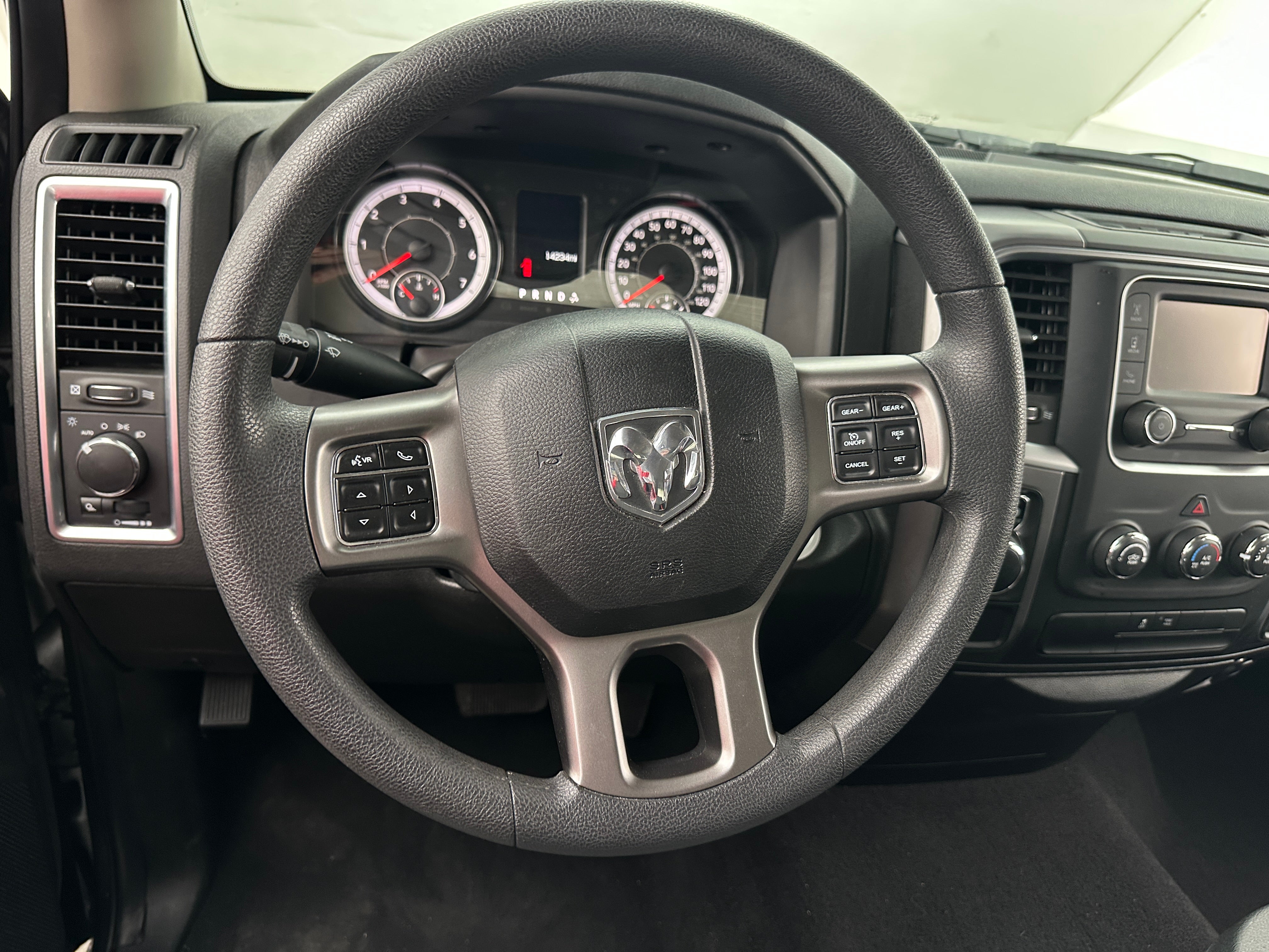 2024 RAM 1500 Classic SLT 5