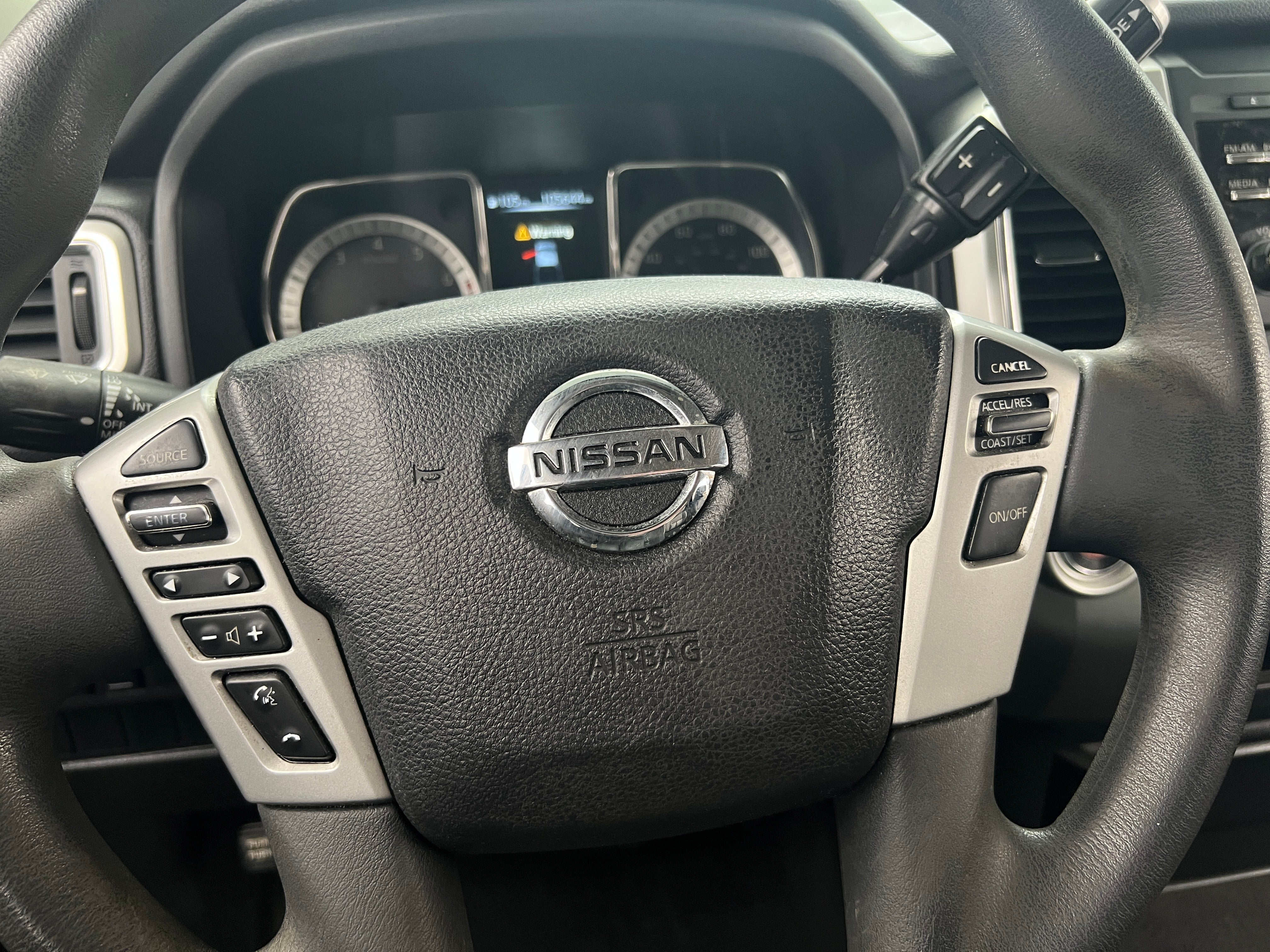 2018 Nissan Titan SV 5