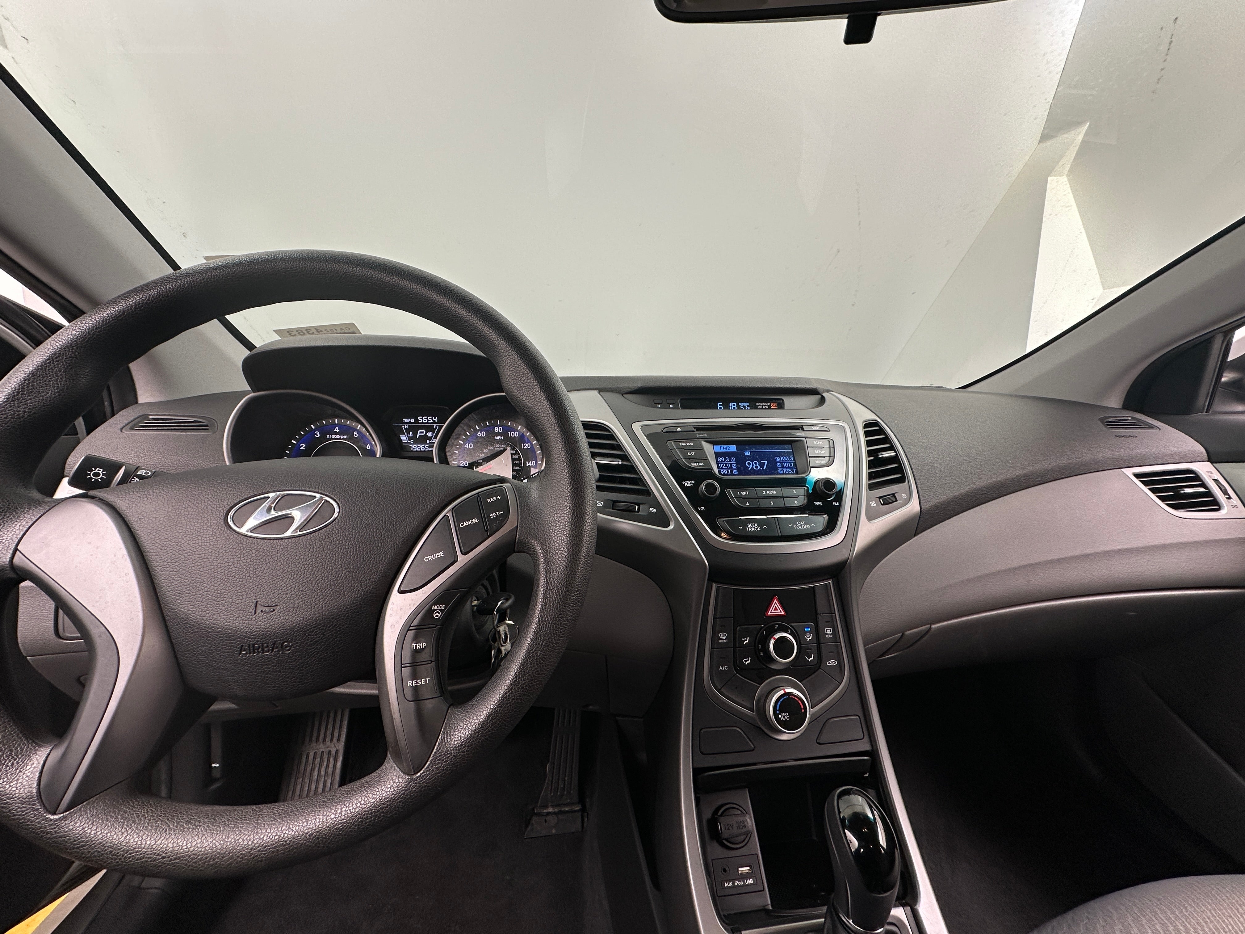 2015 Hyundai Elantra SE 3