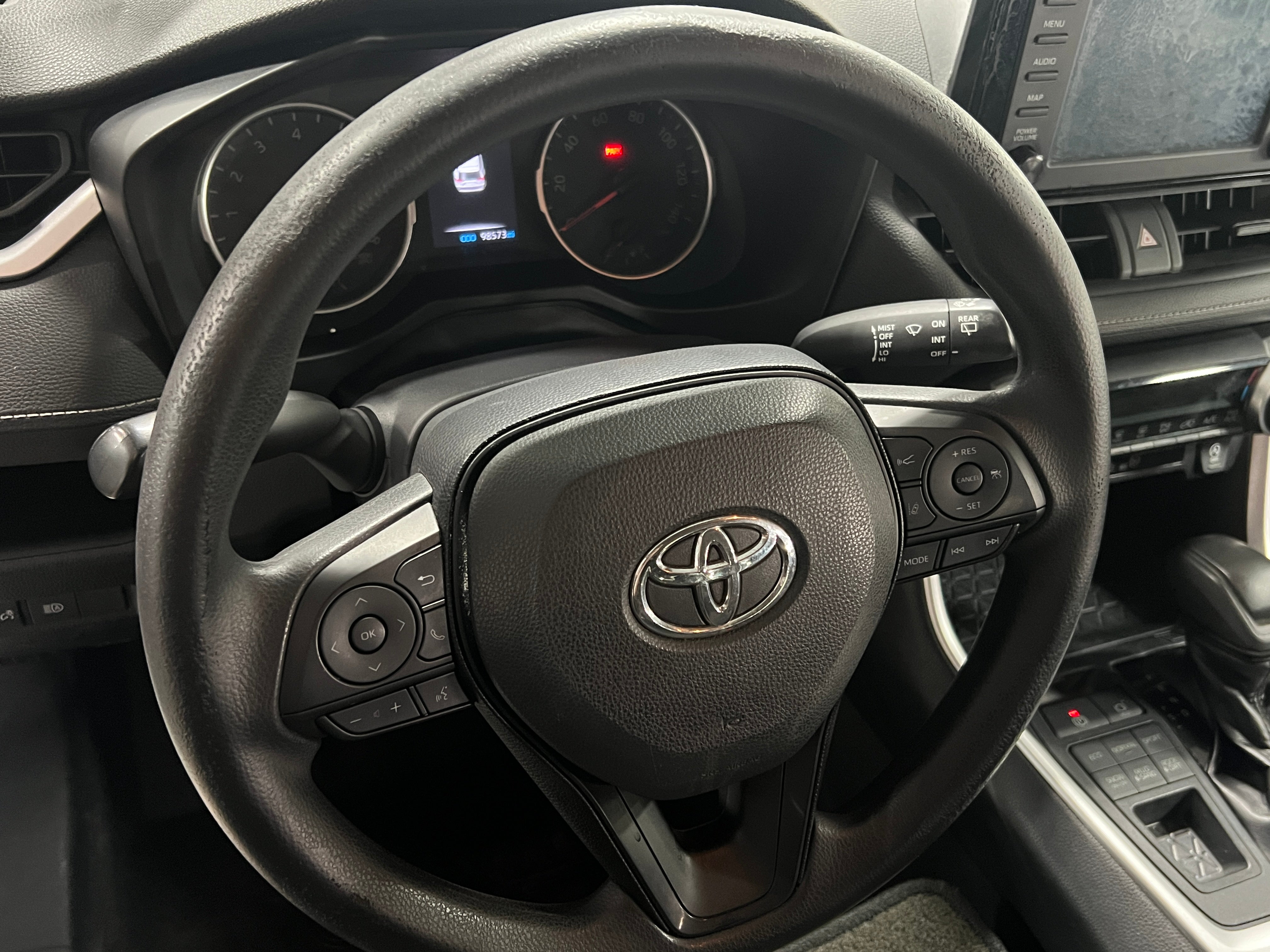 2019 Toyota RAV4 LE 5