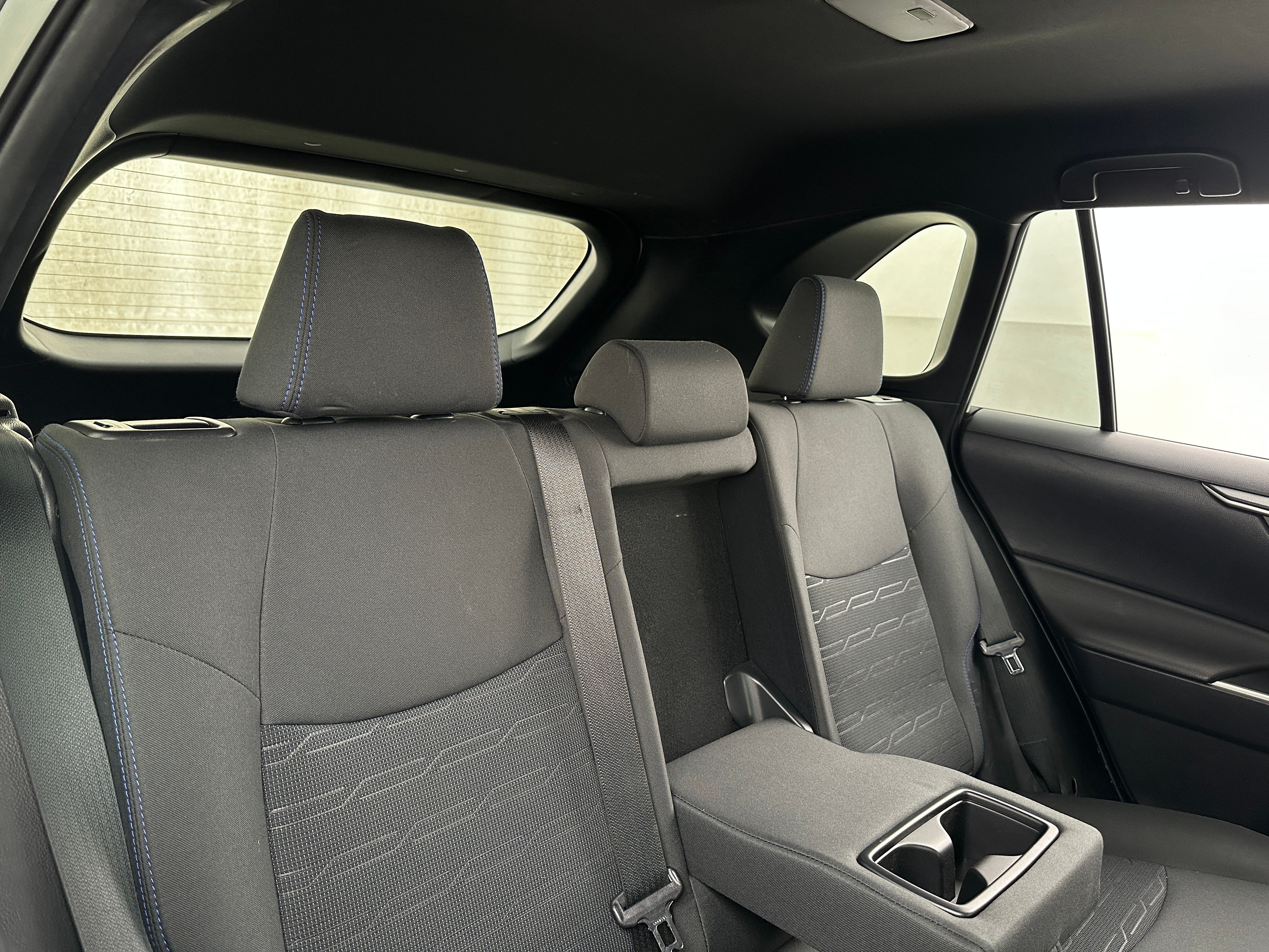 2022 Toyota RAV4 SE 6