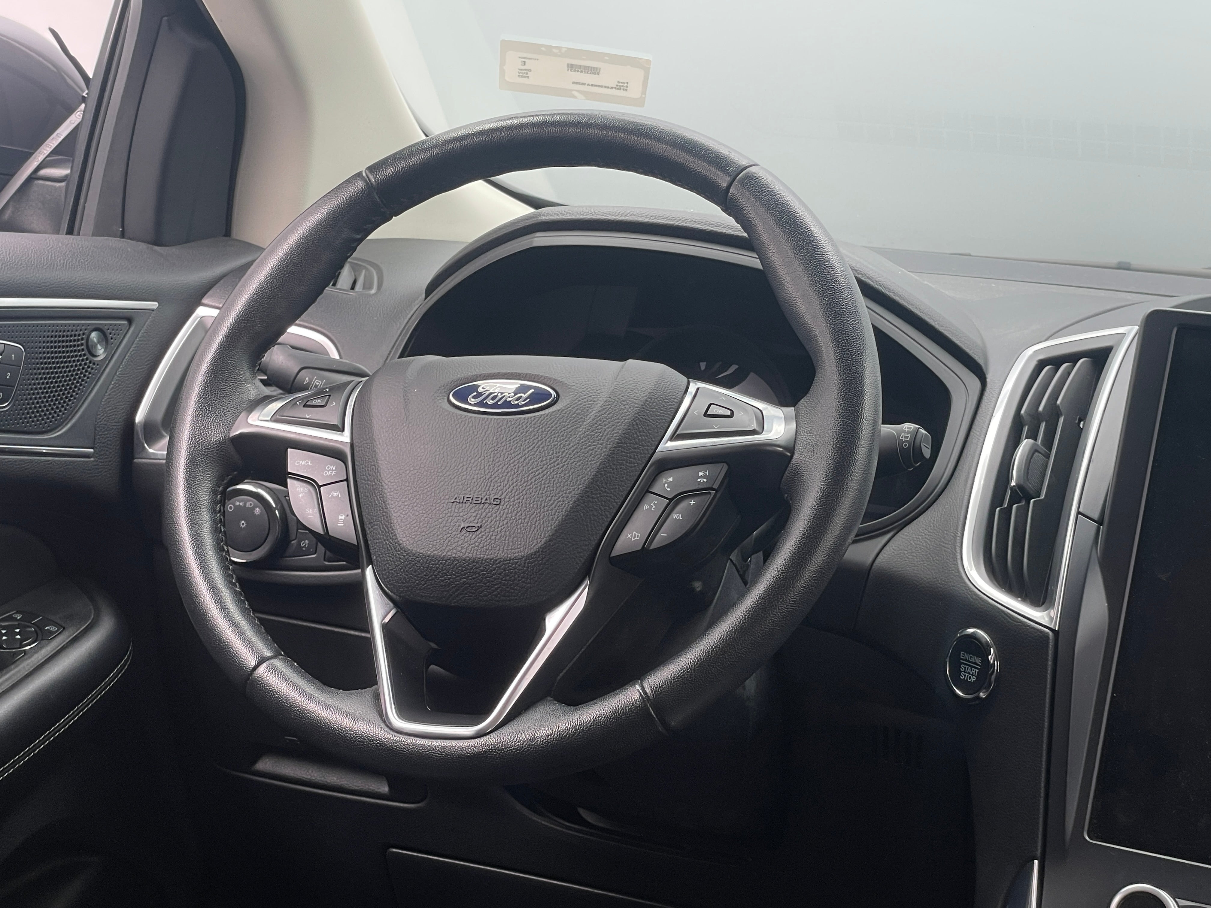 2022 Ford Edge Titanium 5