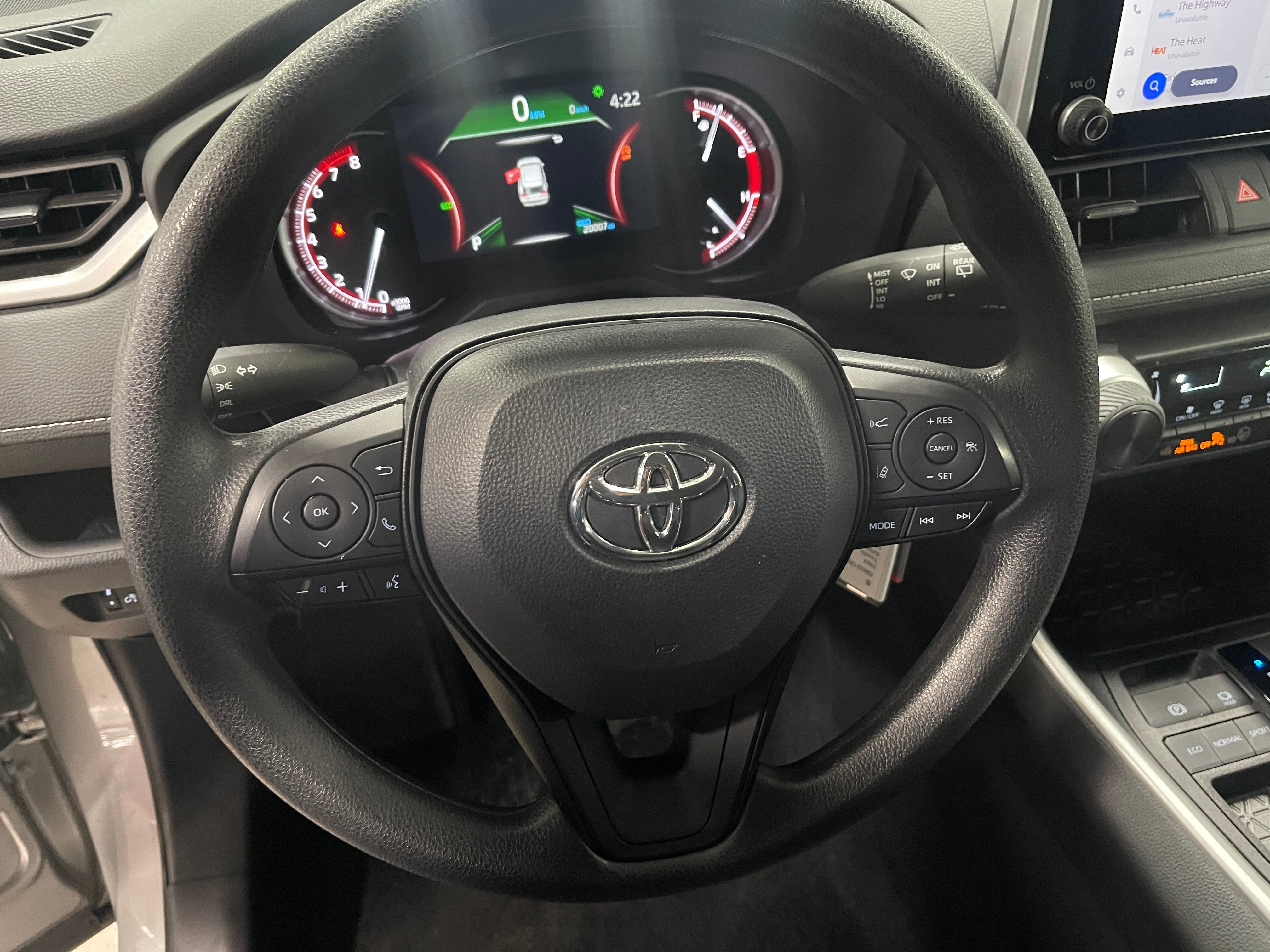 2024 Toyota RAV4 LE 5