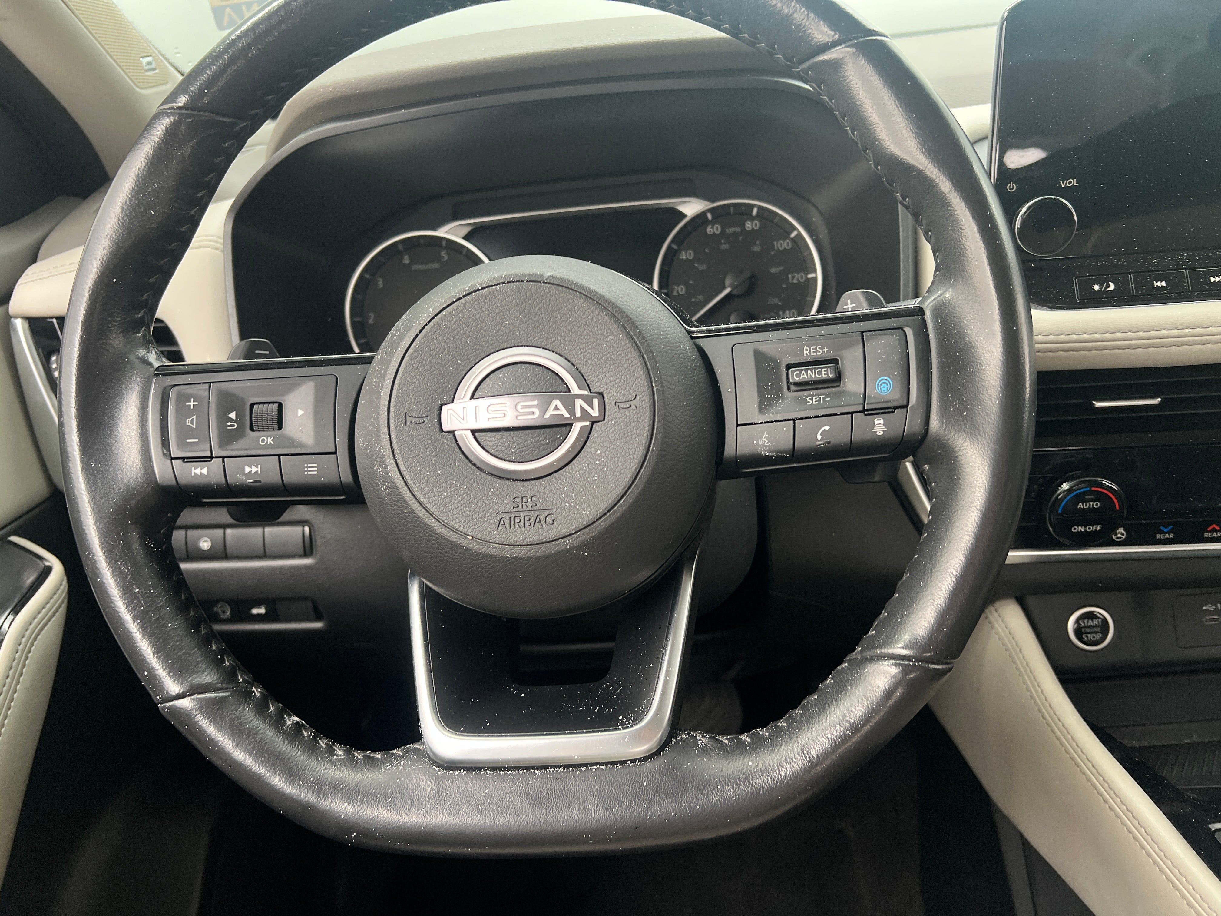 2023 Nissan Rogue SL 5