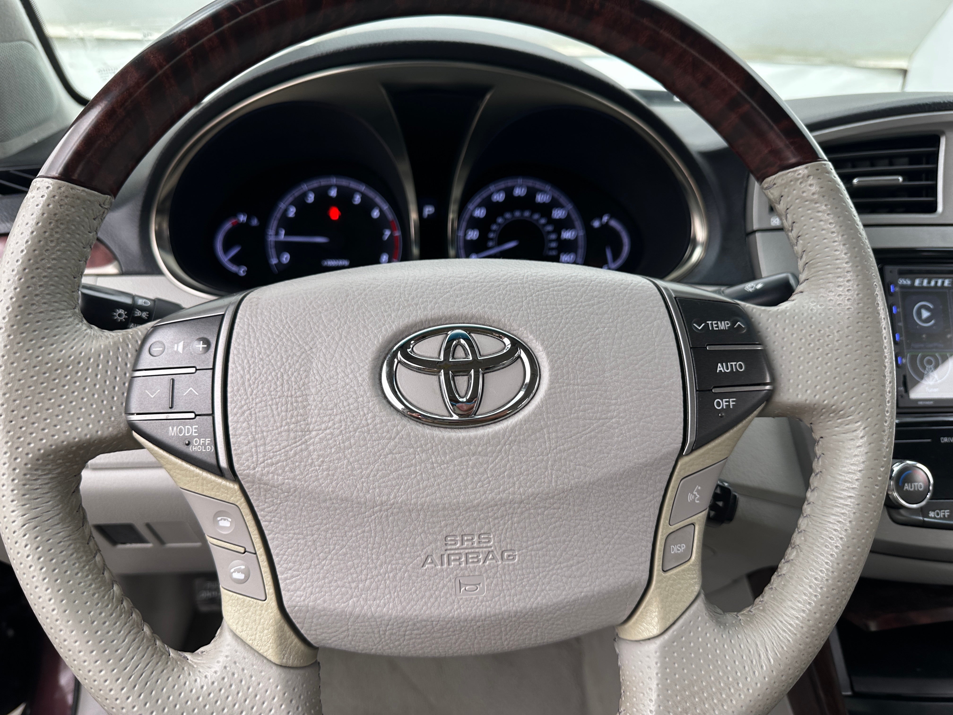 2012 Toyota Avalon Limited 4