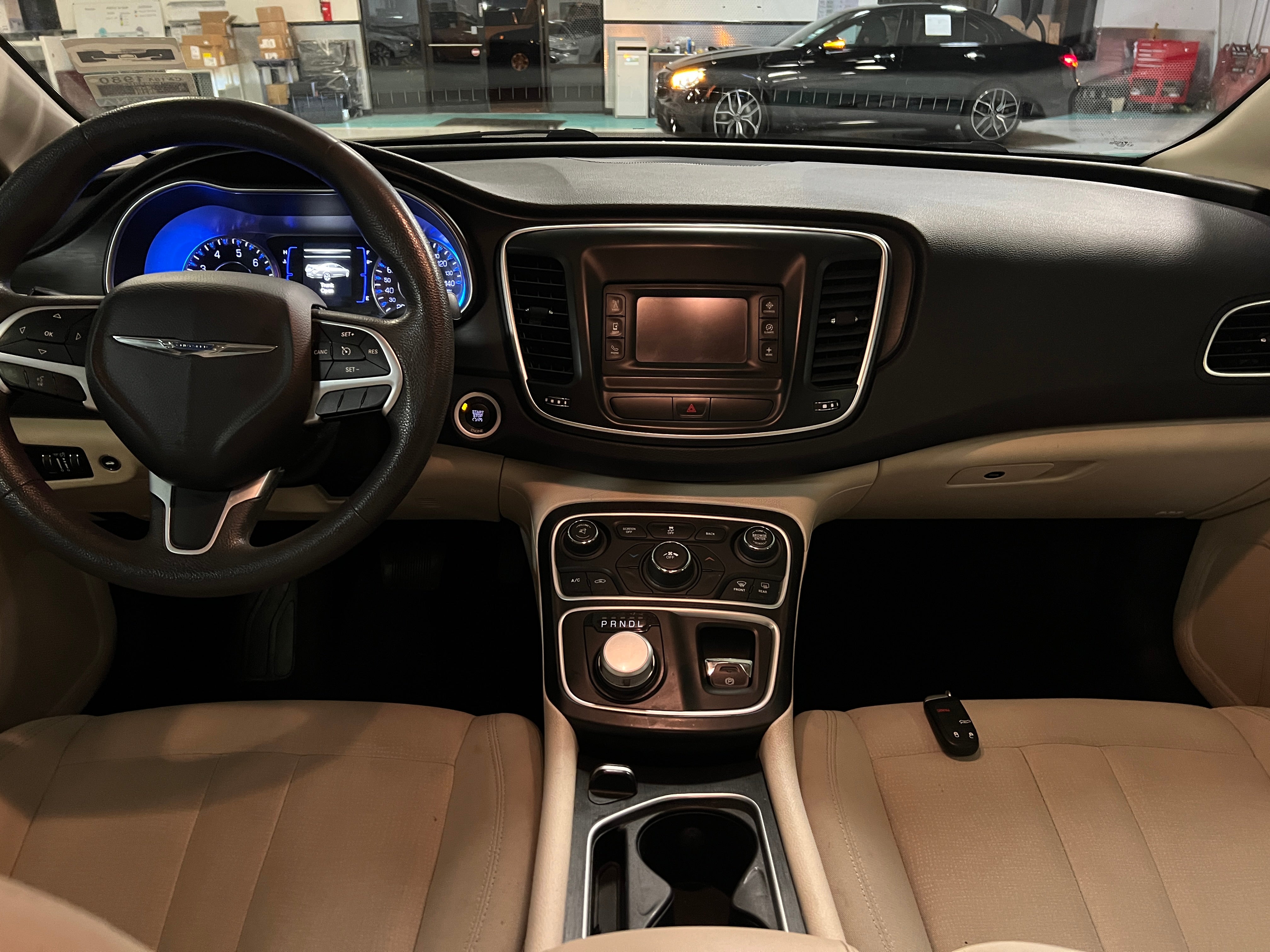 2015 Chrysler 200 Limited 3