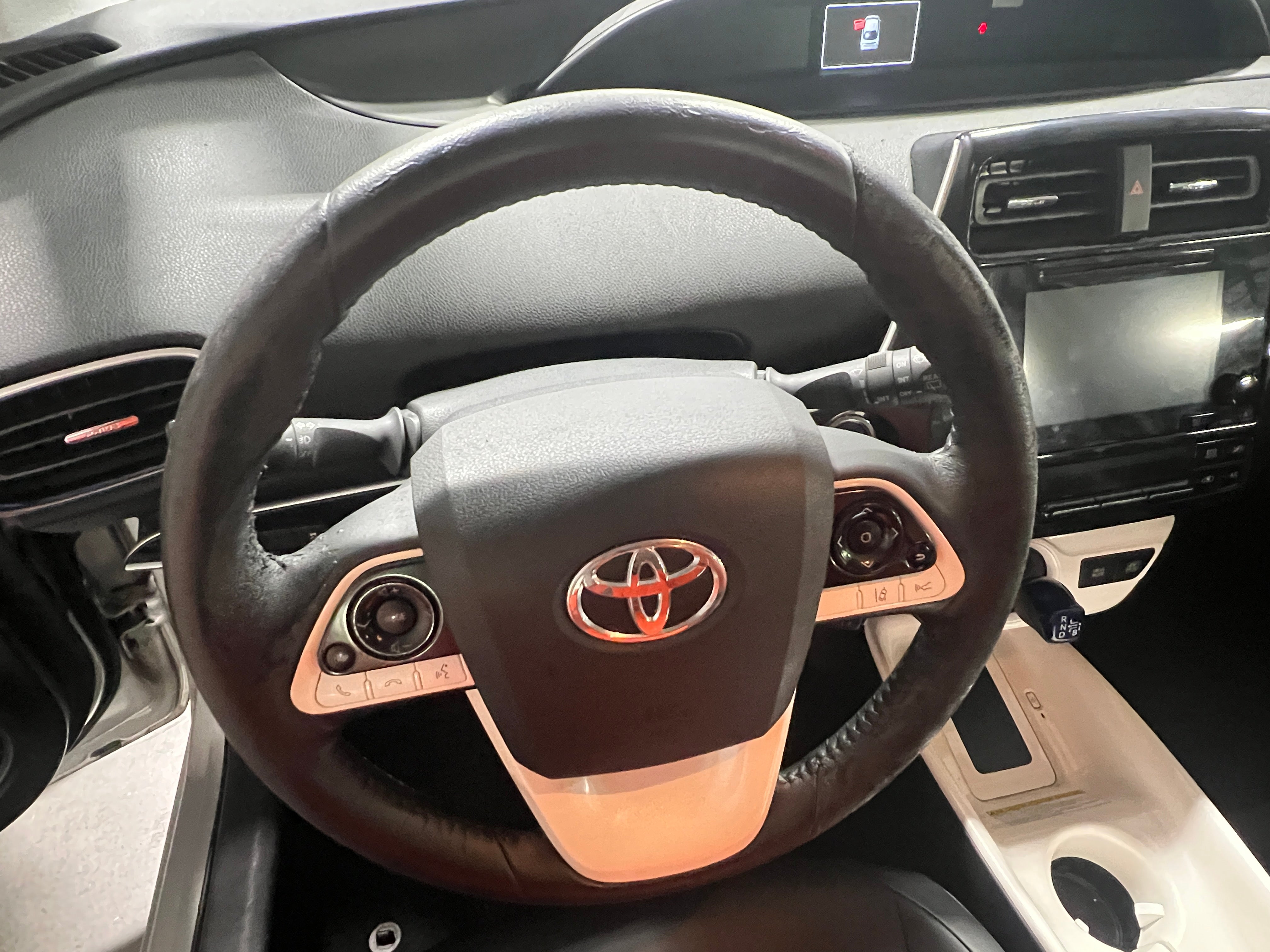 2016 Toyota Prius Three Touring 5