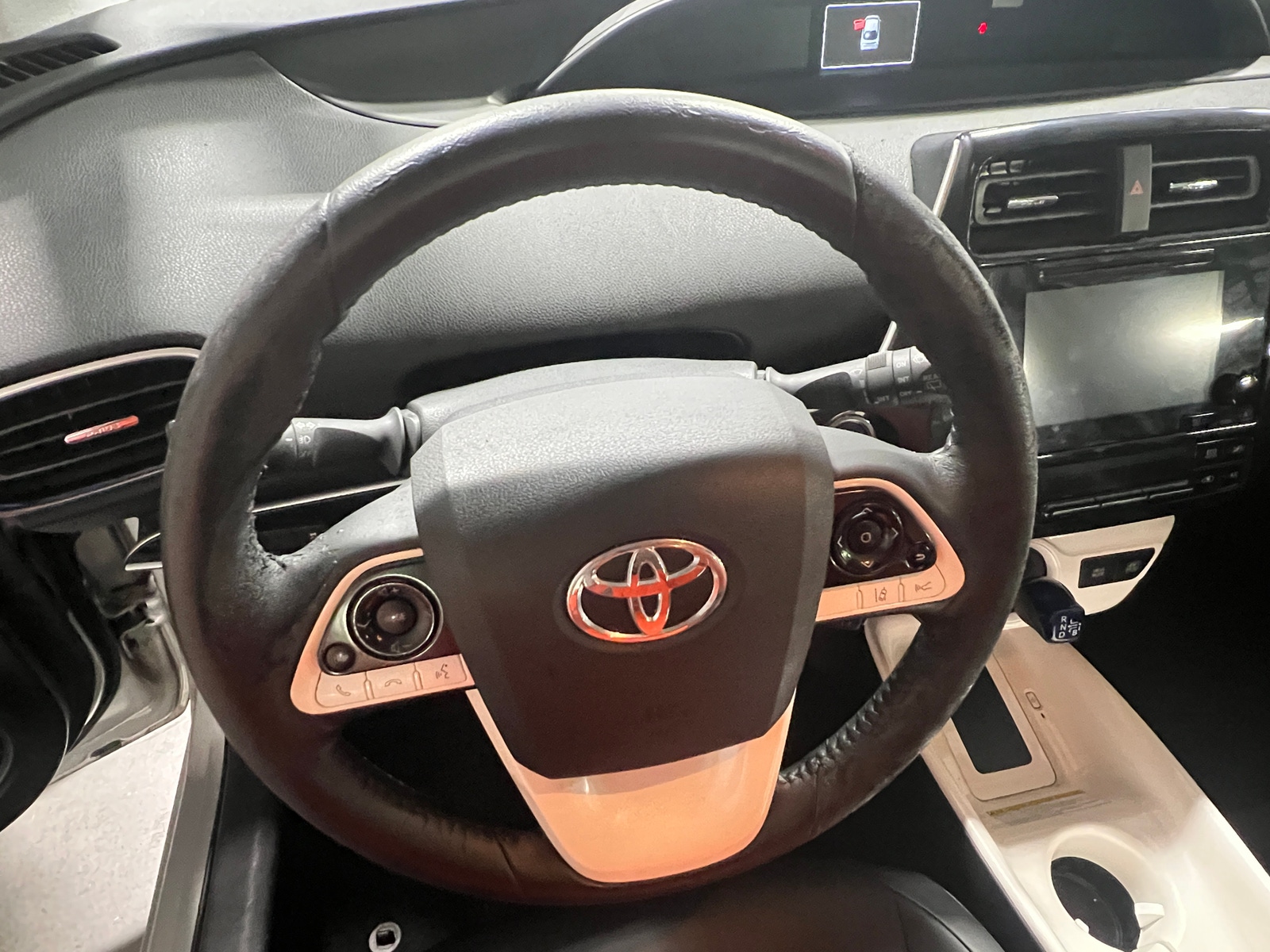 Thumbnail: 2016 Toyota Prius - 5