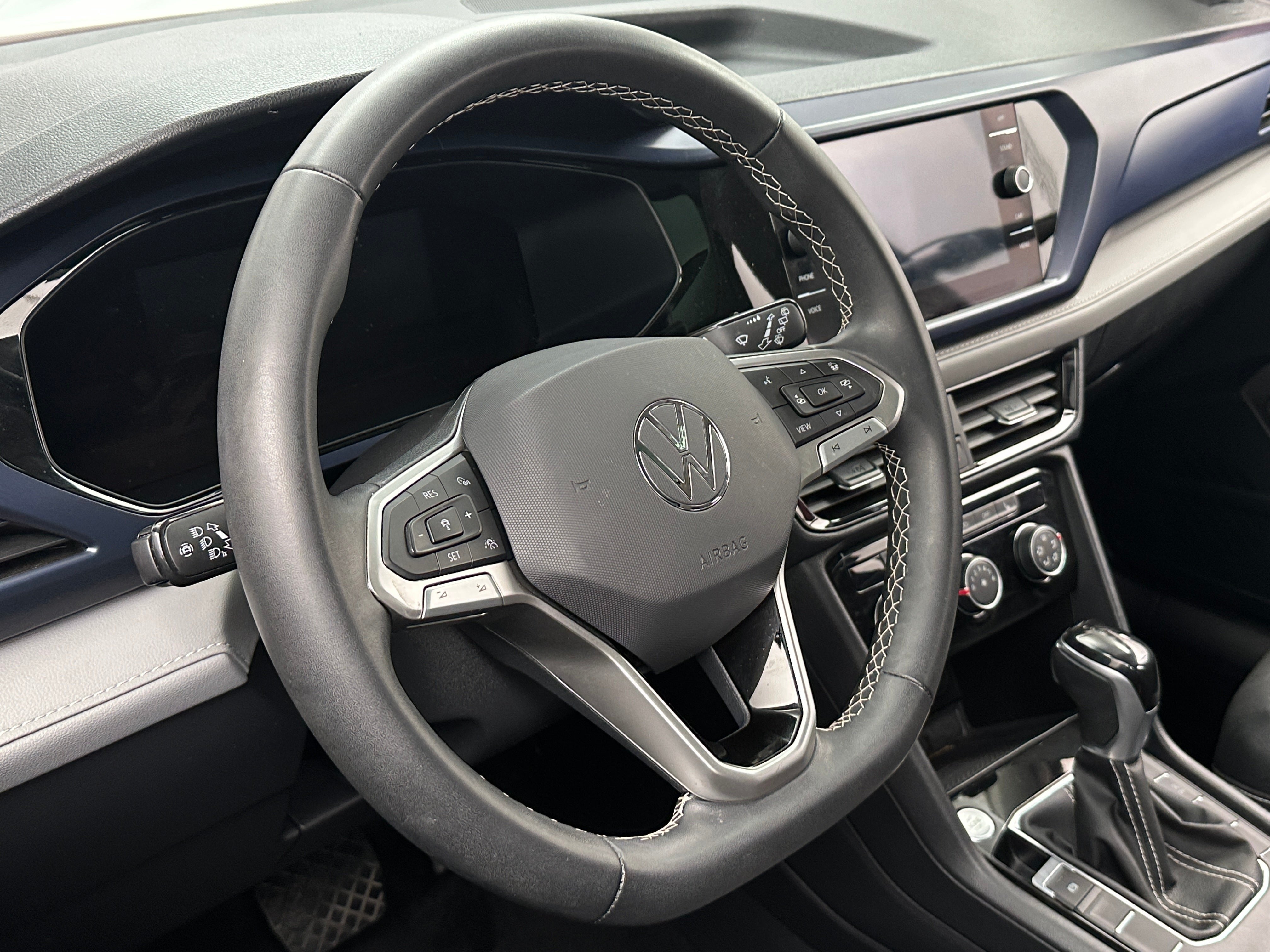 2023 Volkswagen Taos SE 5