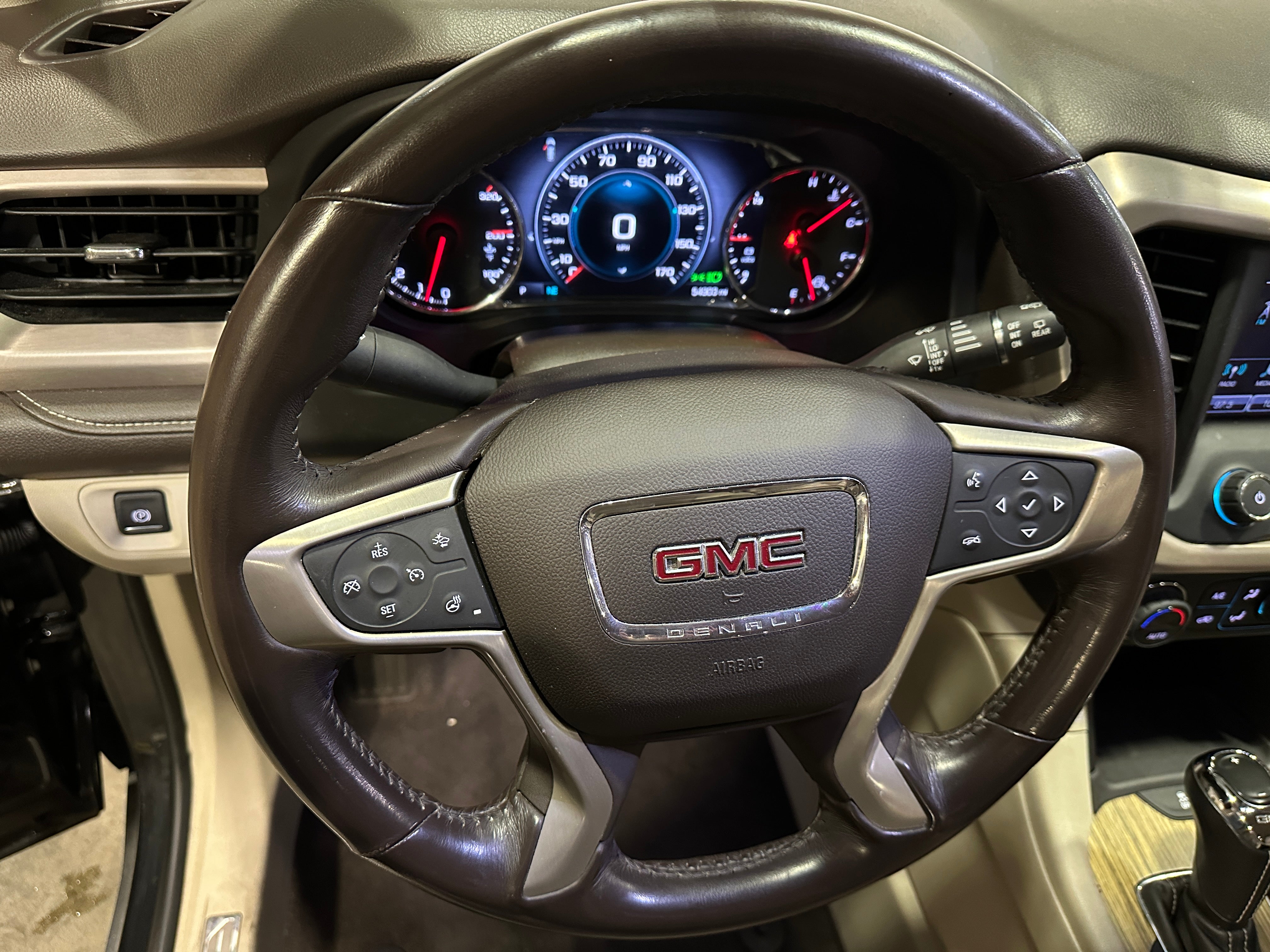 2019 GMC Acadia Denali 4