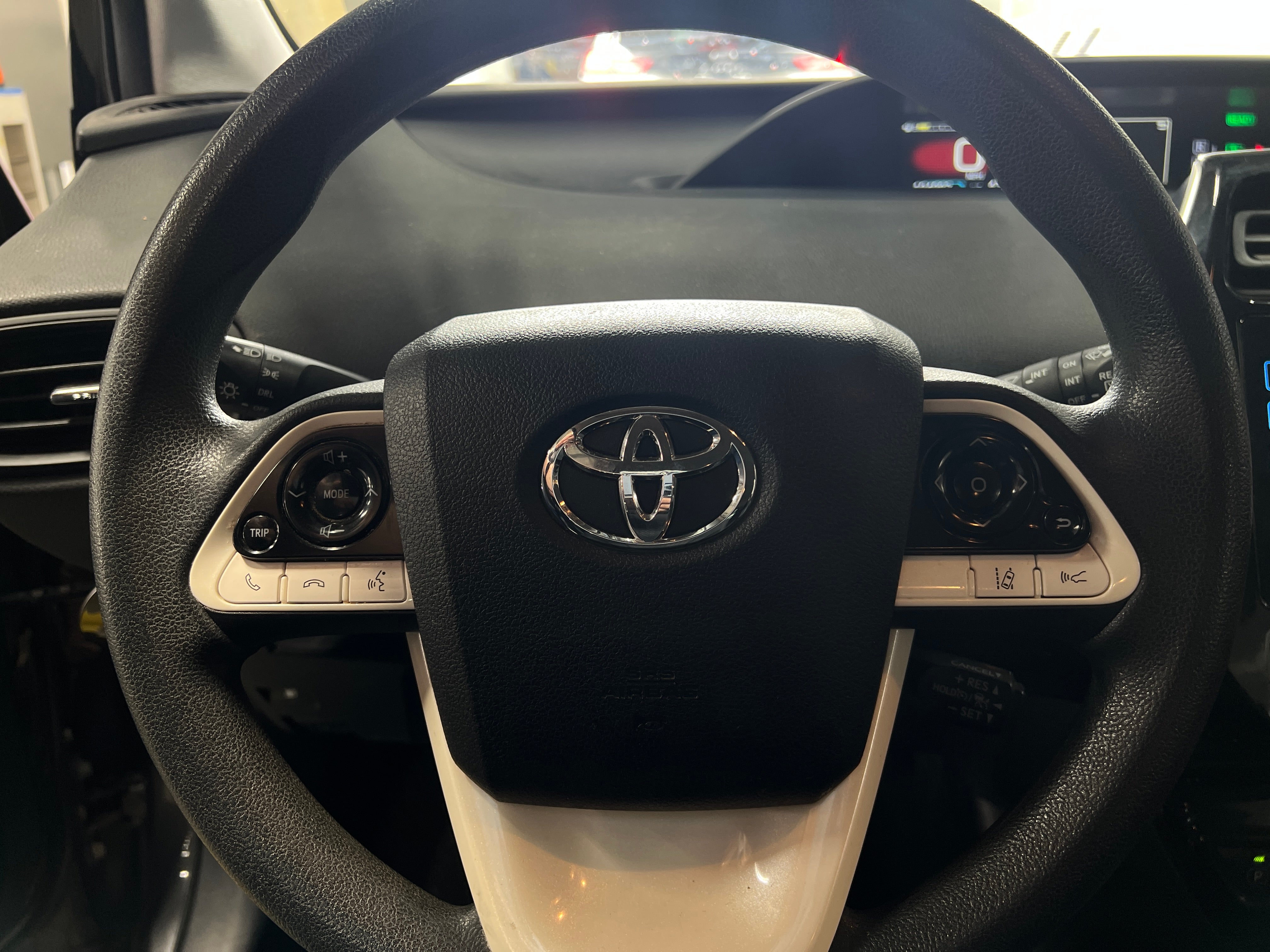 2018 Toyota Prius Two 5