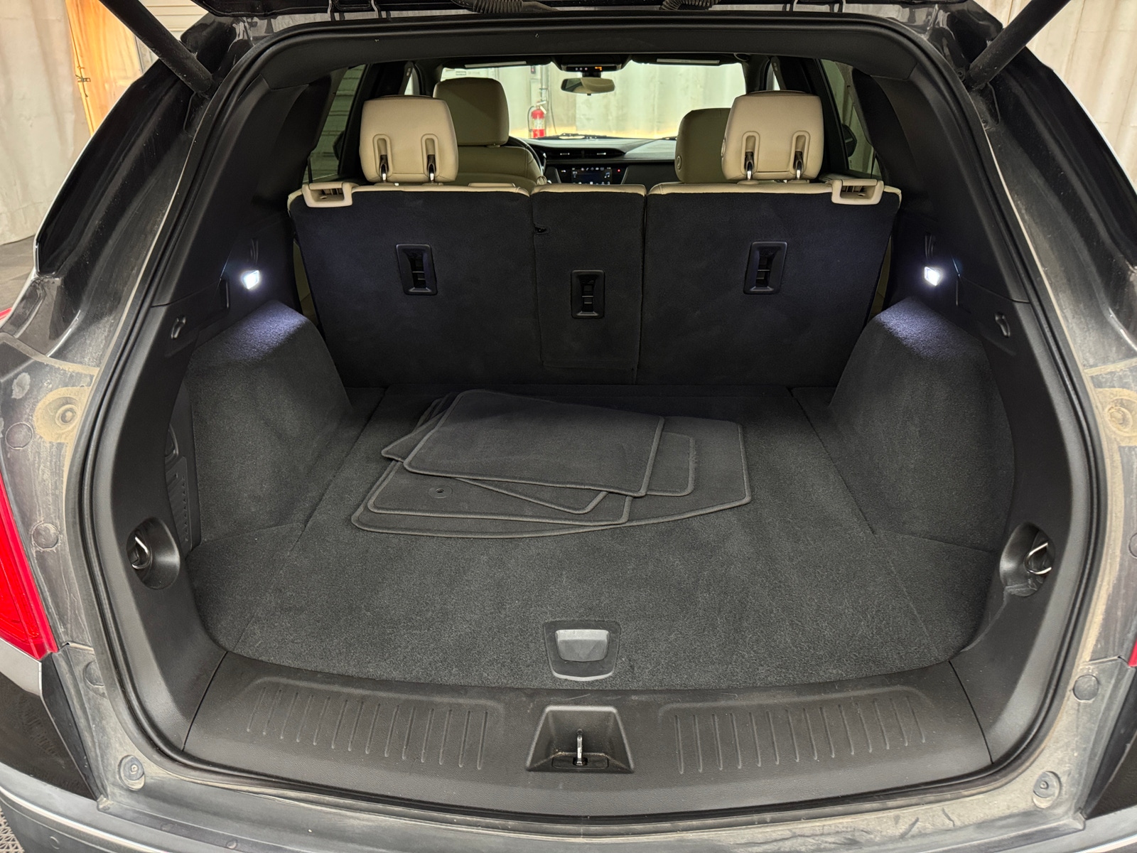 Thumbnail: 2018 Cadillac XT5 - 6