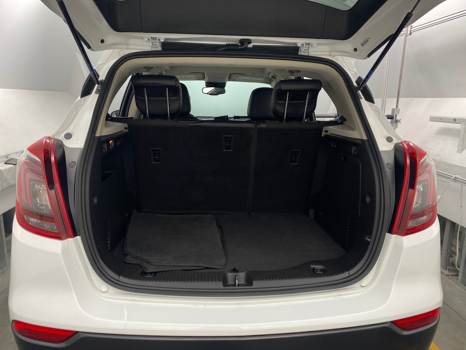 Thumbnail: 2018 Buick Encore - 7