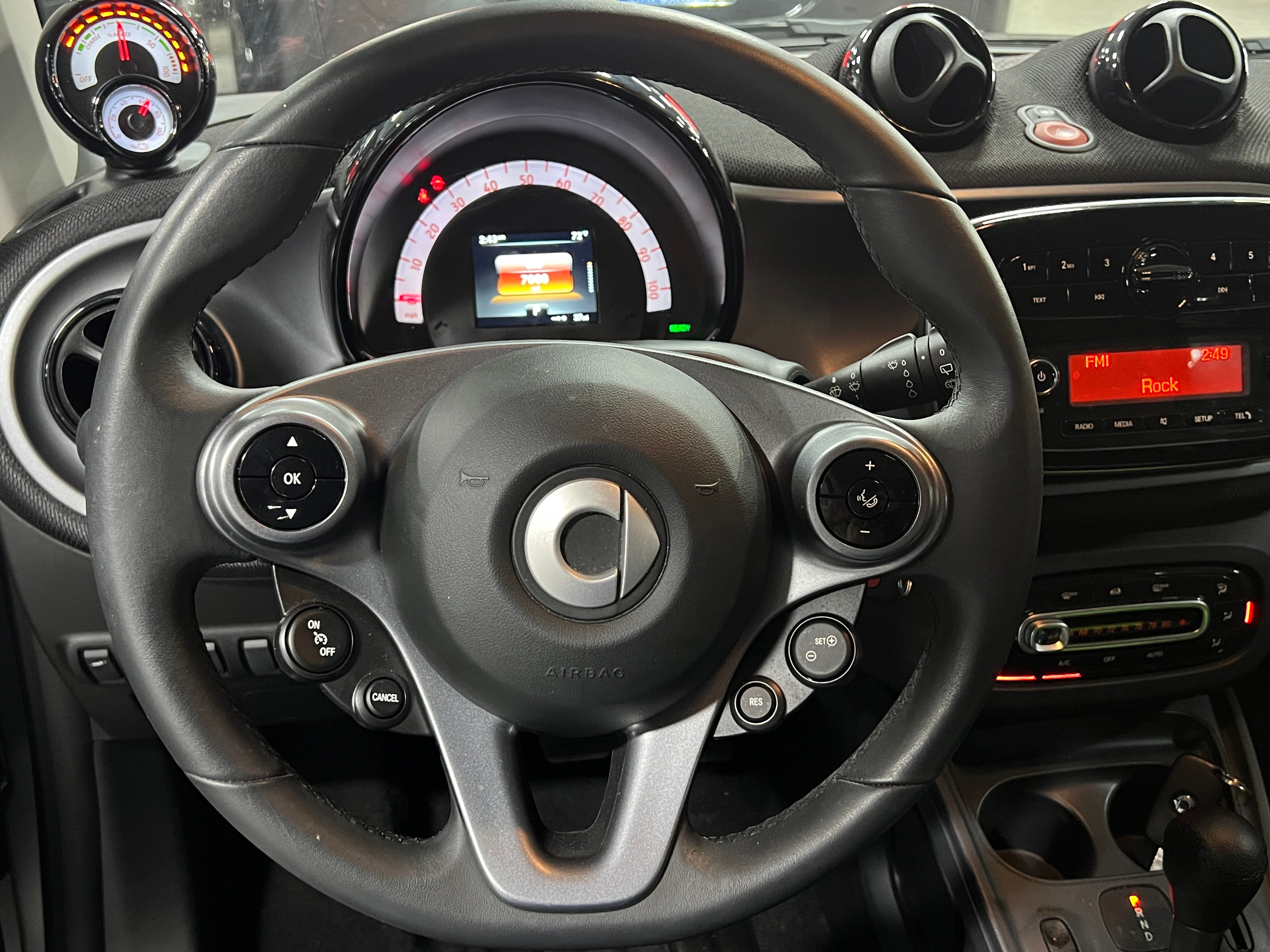 2018 smart fortwo Passion 5