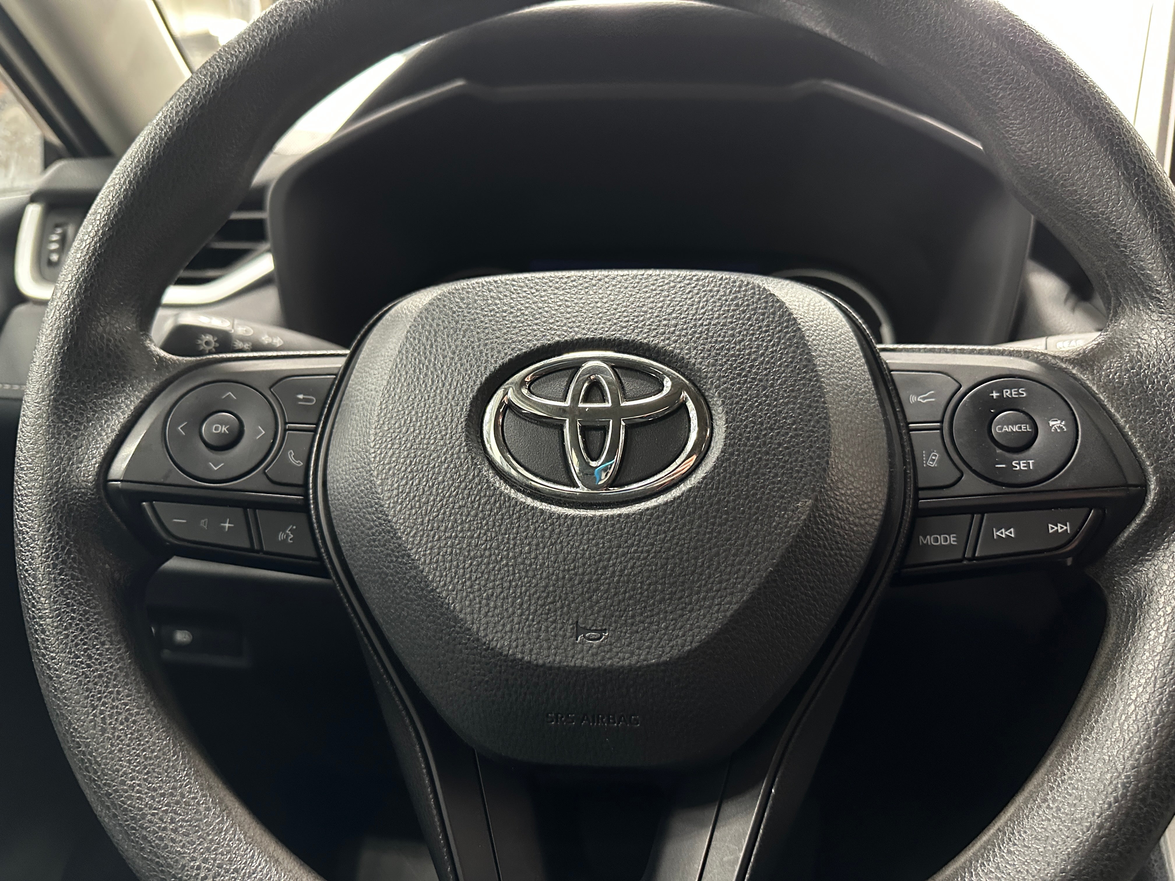 2024 Toyota RAV4 LE 5