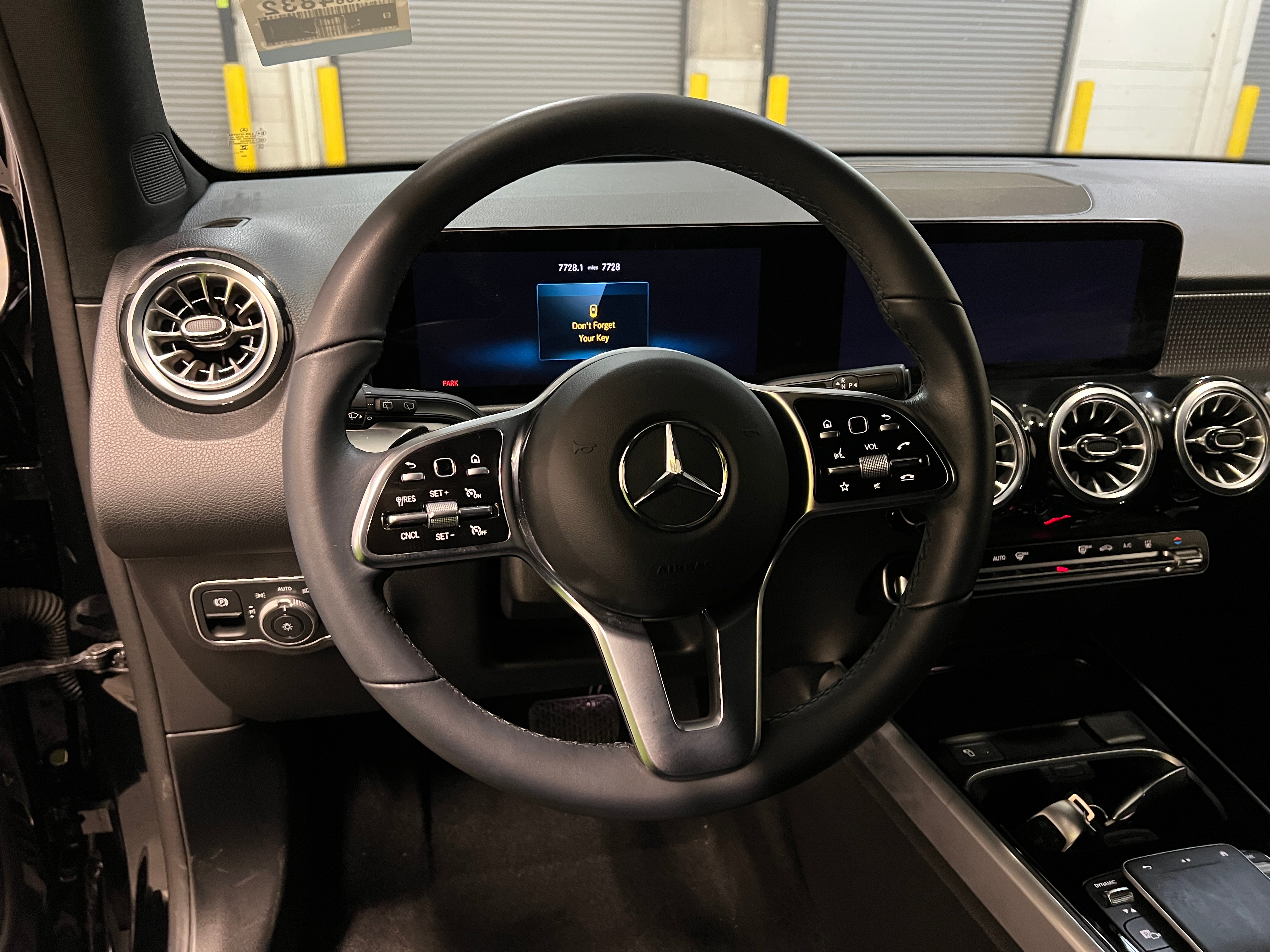 2023 Mercedes-Benz EQB 300 5