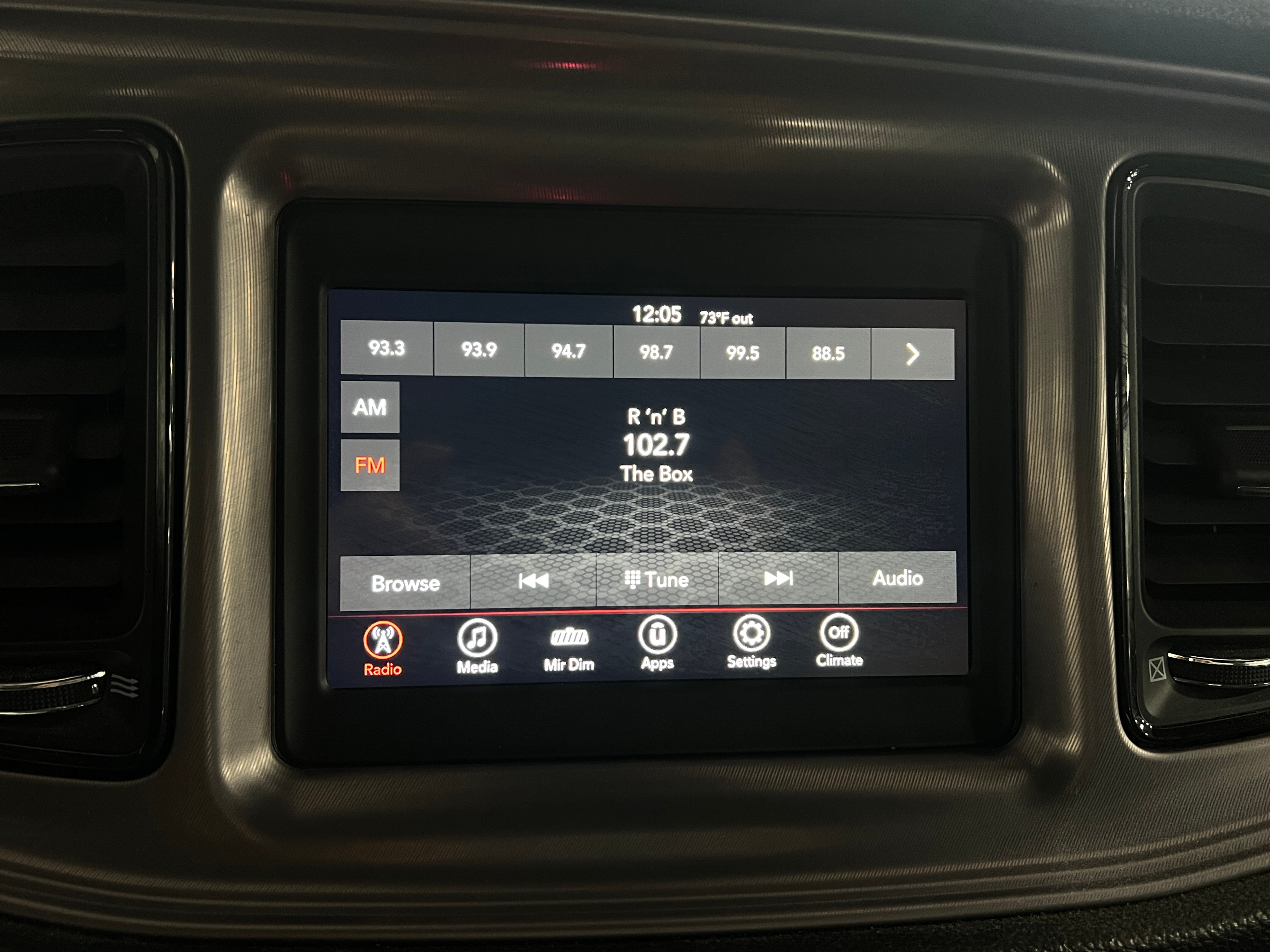 2023 Dodge Challenger SXT 4