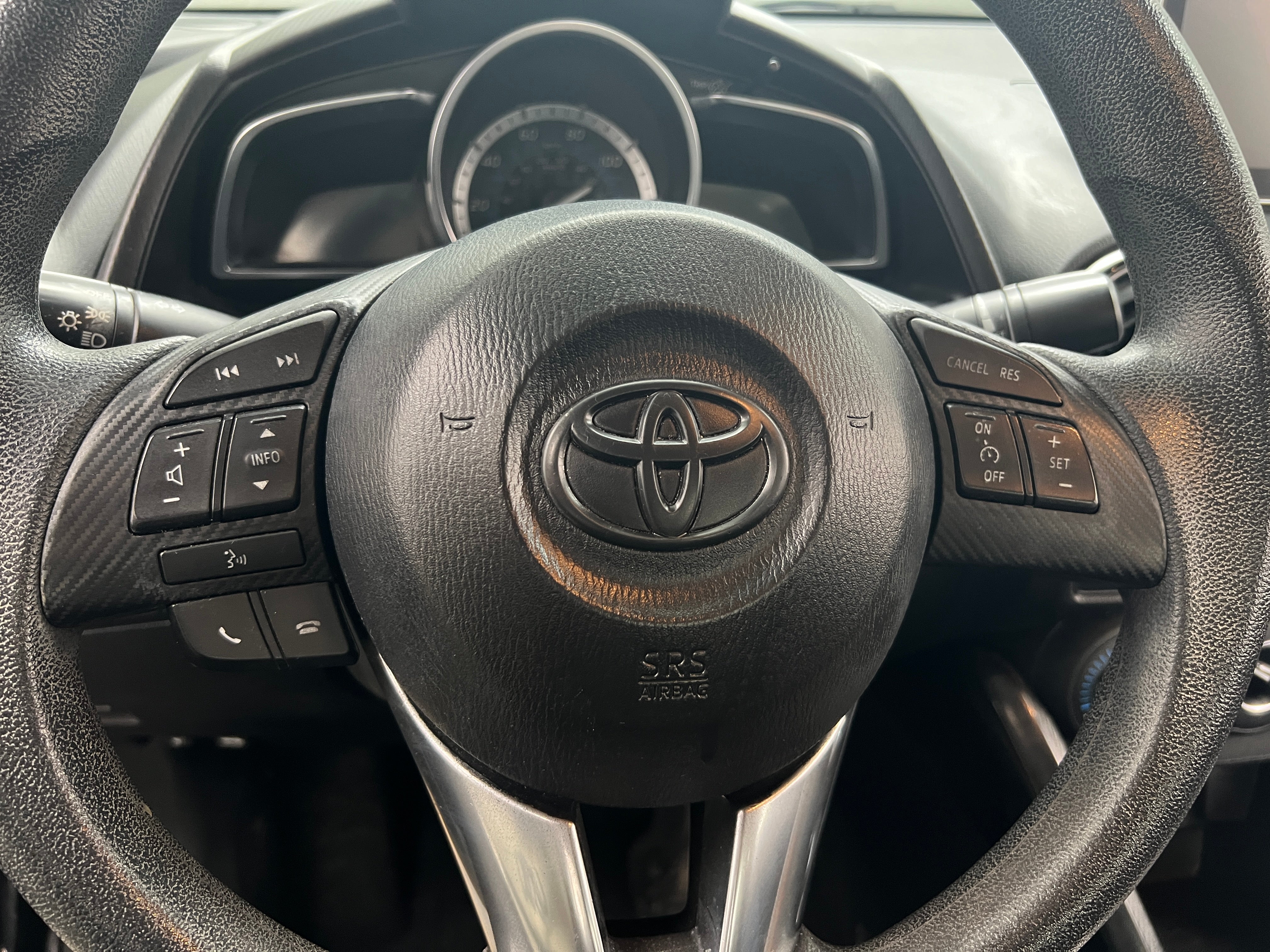 2017 Toyota Yaris iA Base 5