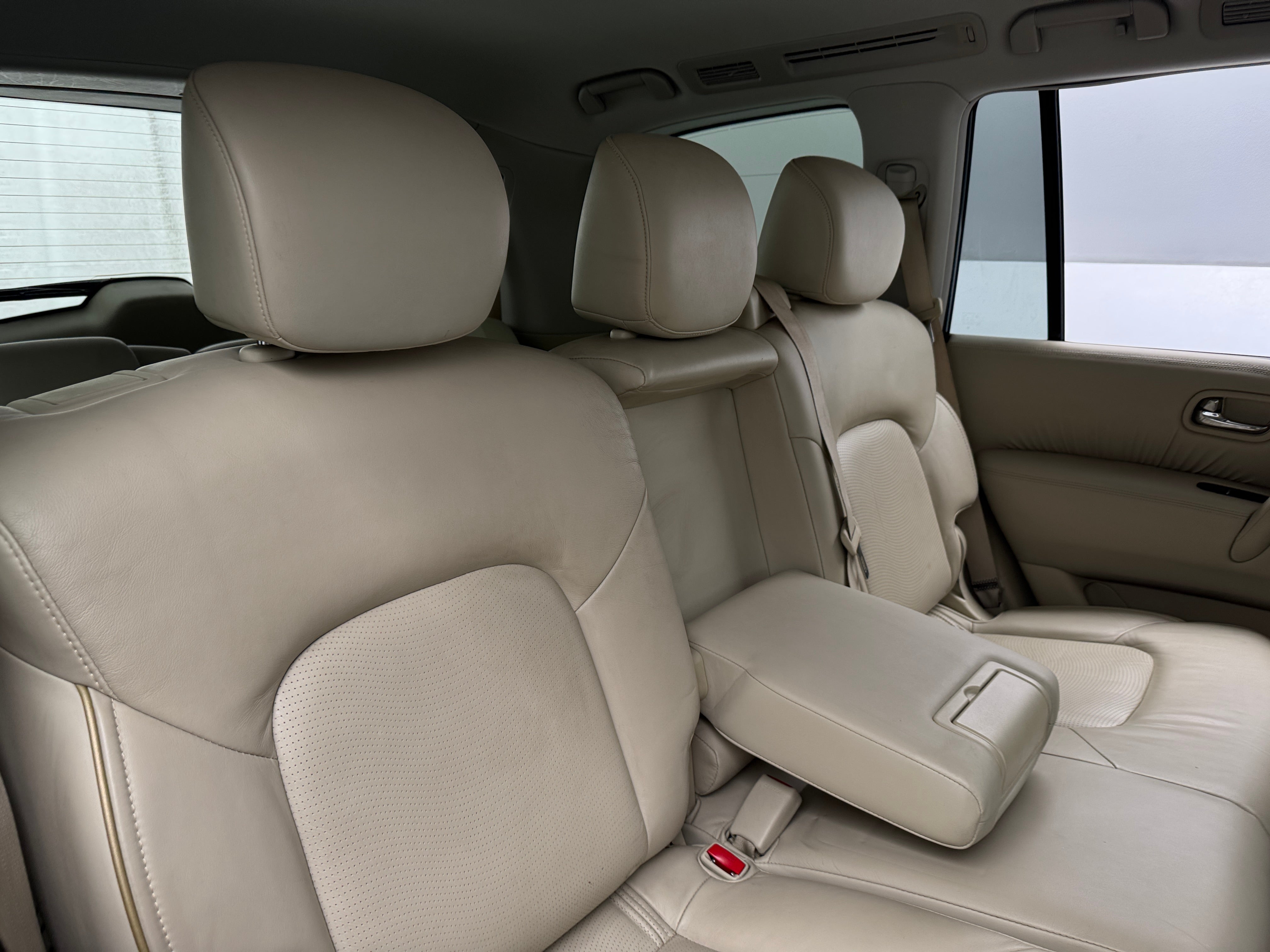 2016 INFINITI QX80 Base 6