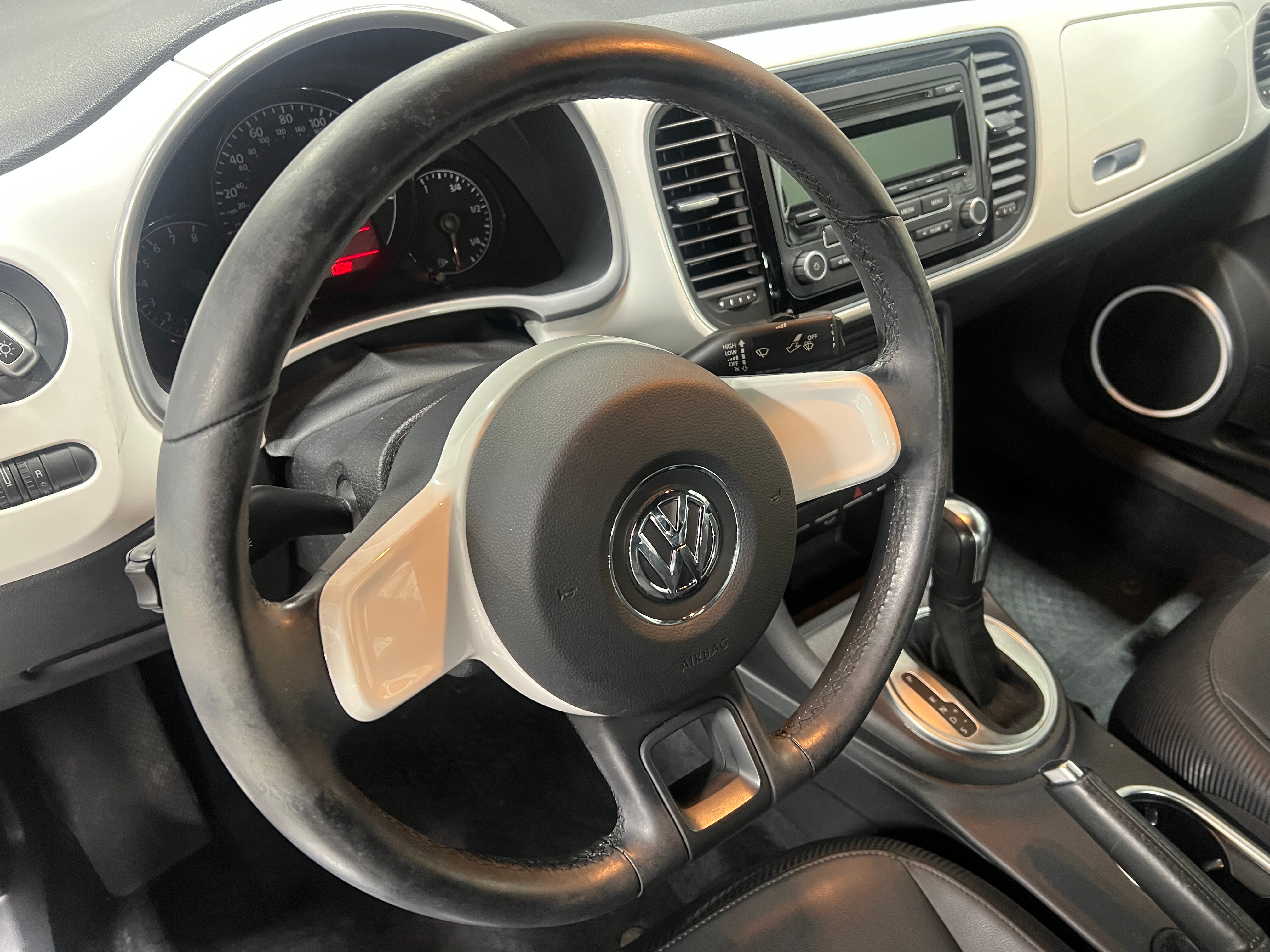 2012 Volkswagen Beetle  5