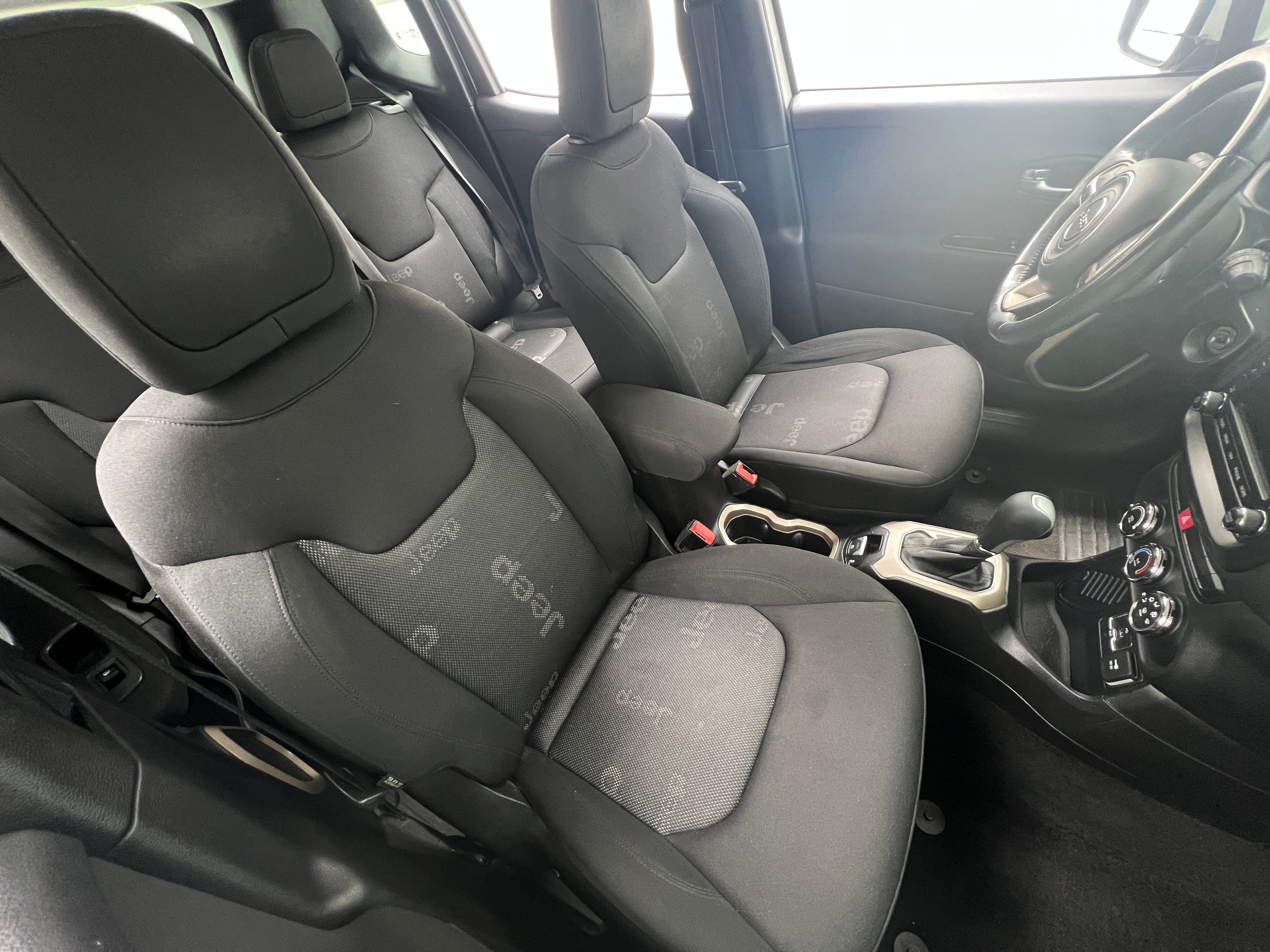 2015 Jeep Renegade Latitude 2