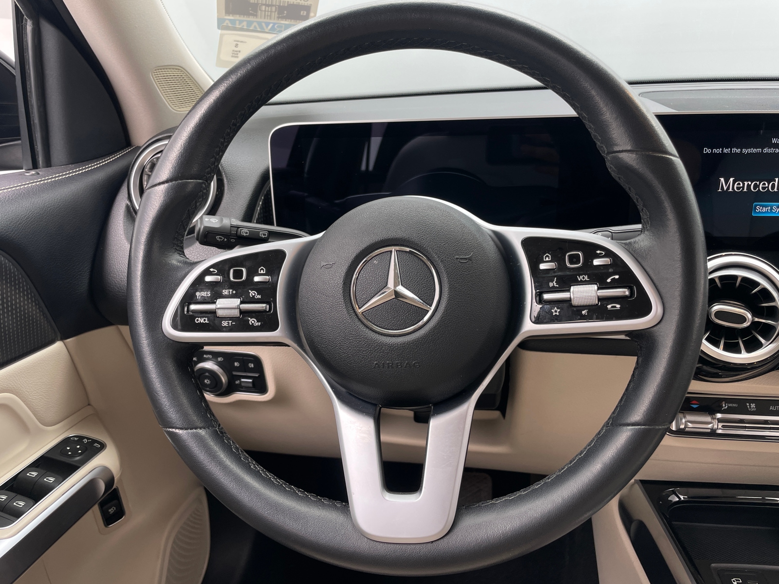 Thumbnail: 2020 Mercedes-Benz GLB - 5