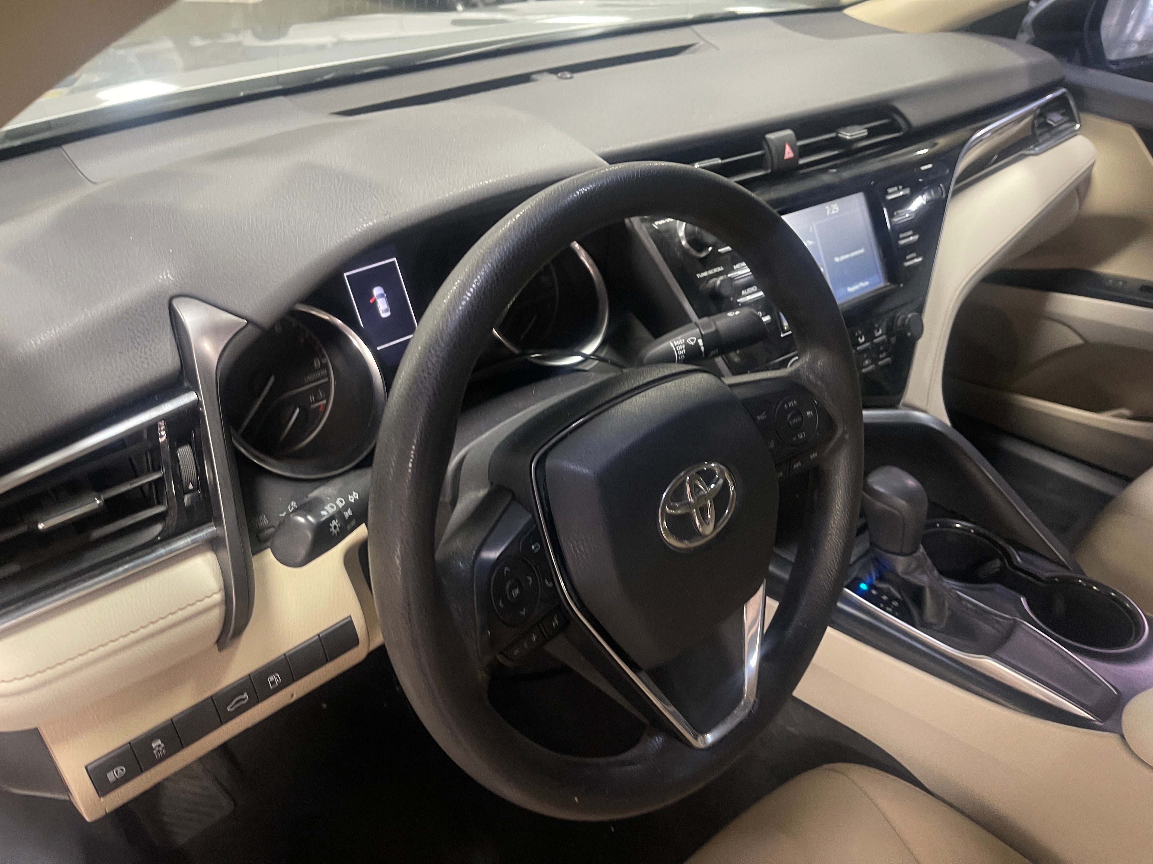 2018 Toyota Camry LE 3