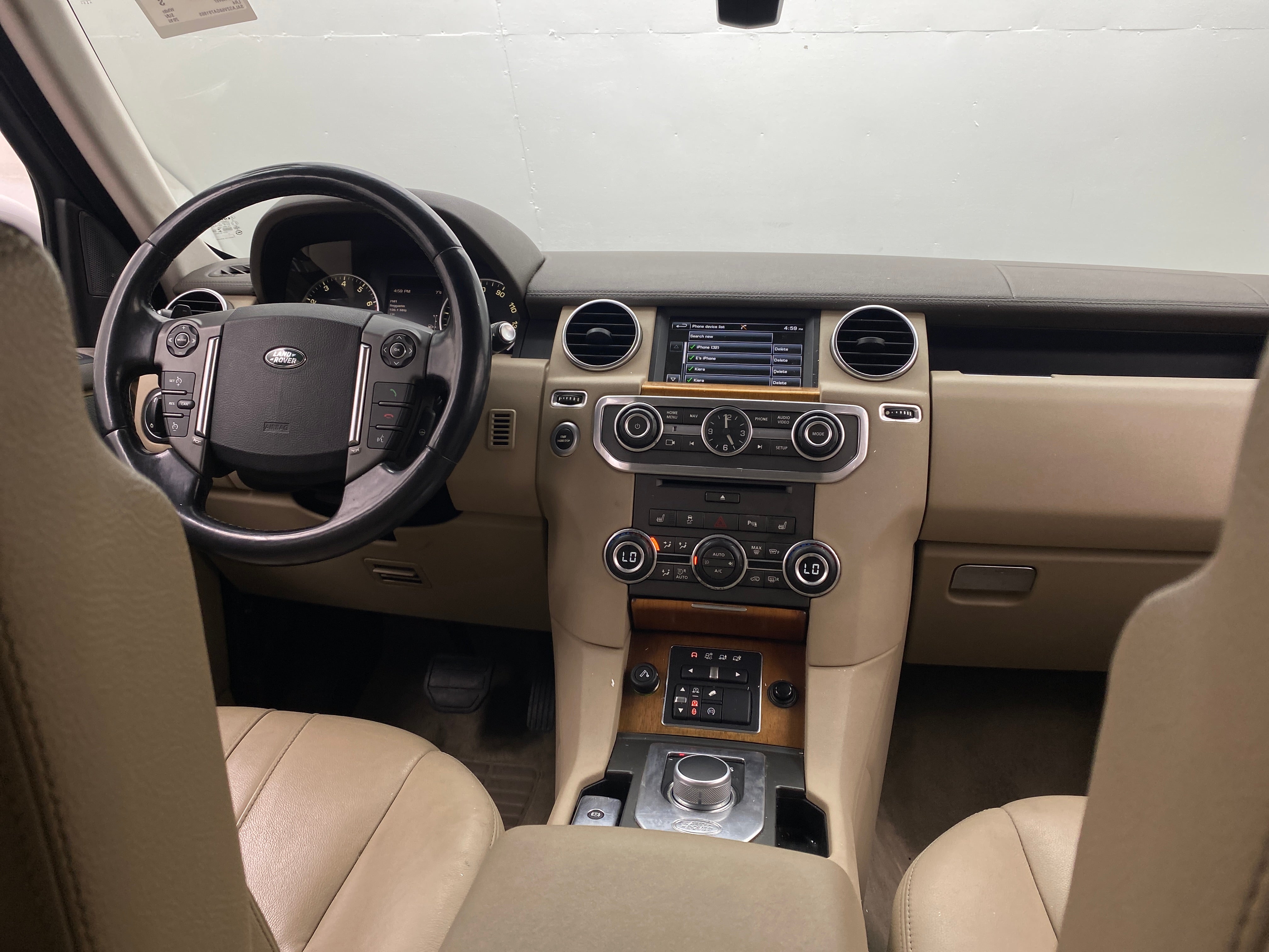 2016 Land Rover LR4 HSE 3