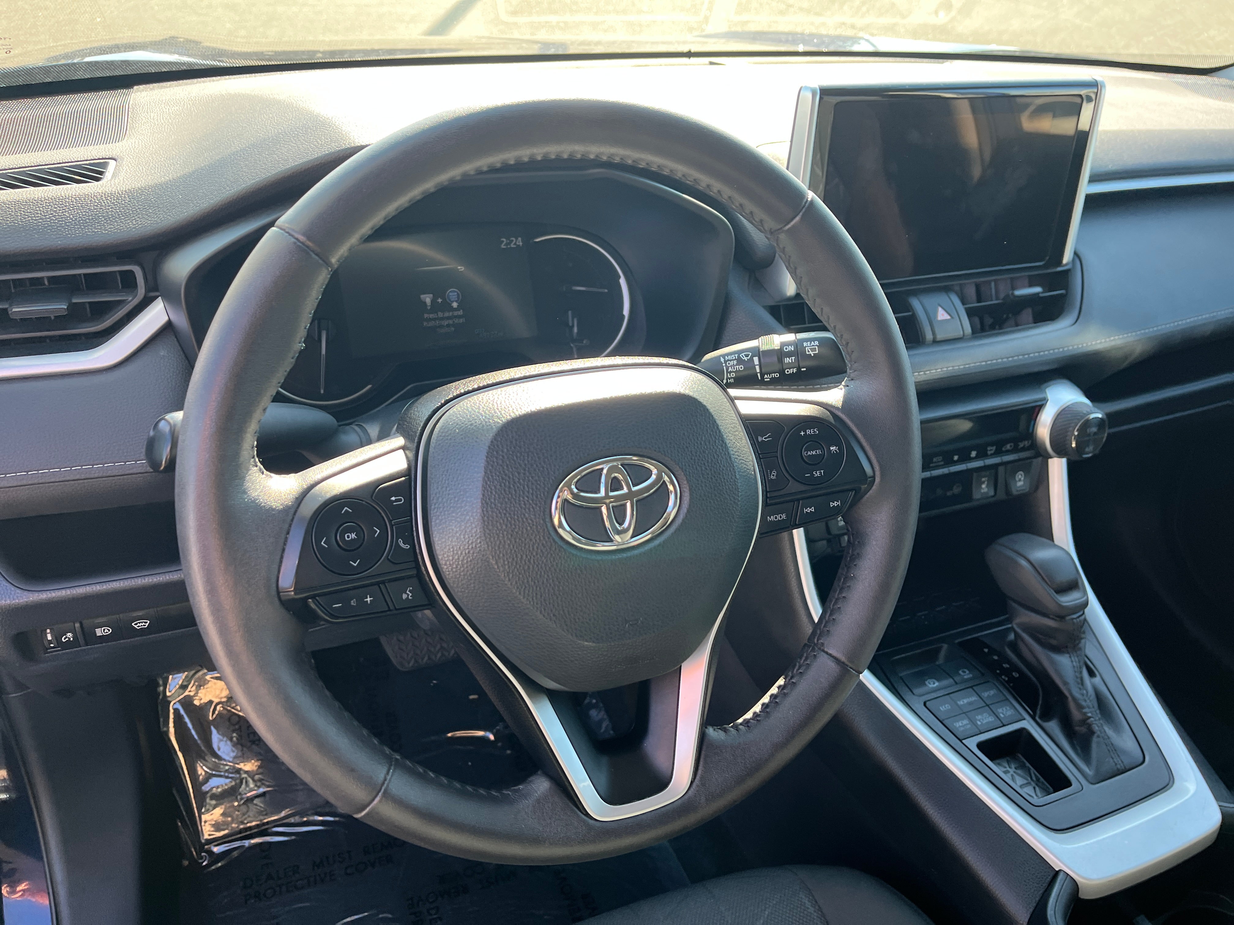 2023 Toyota RAV4 XLE 5